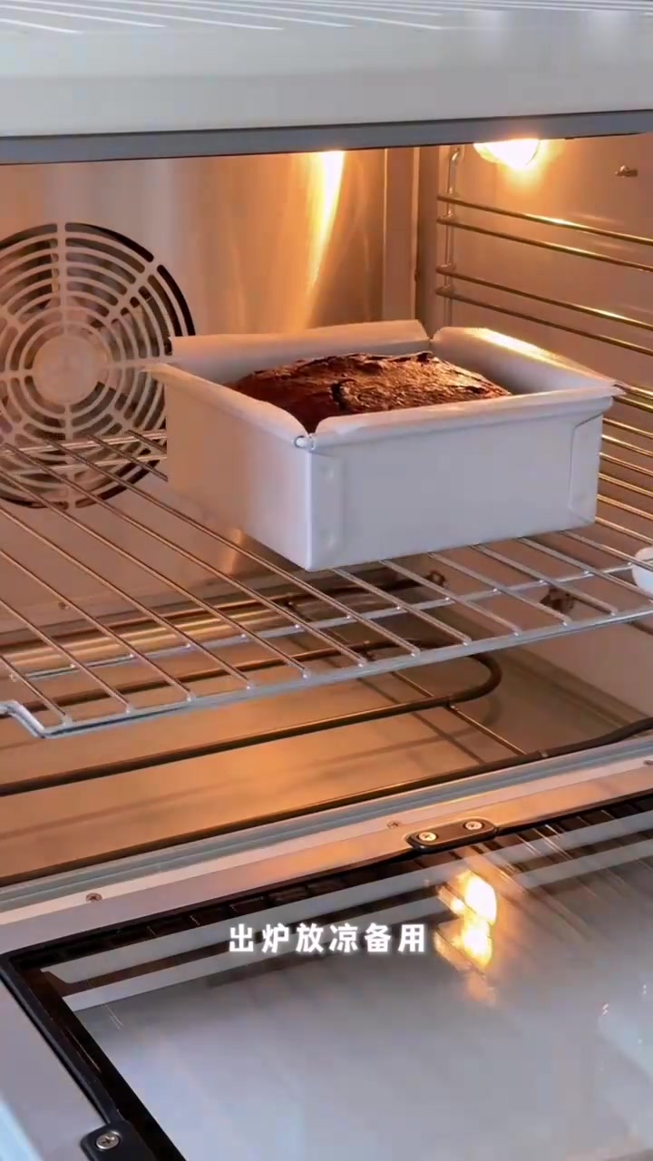 爱吃巧克力脑狂喜，这款布朗尼芝士蛋糕合适你味蕾~