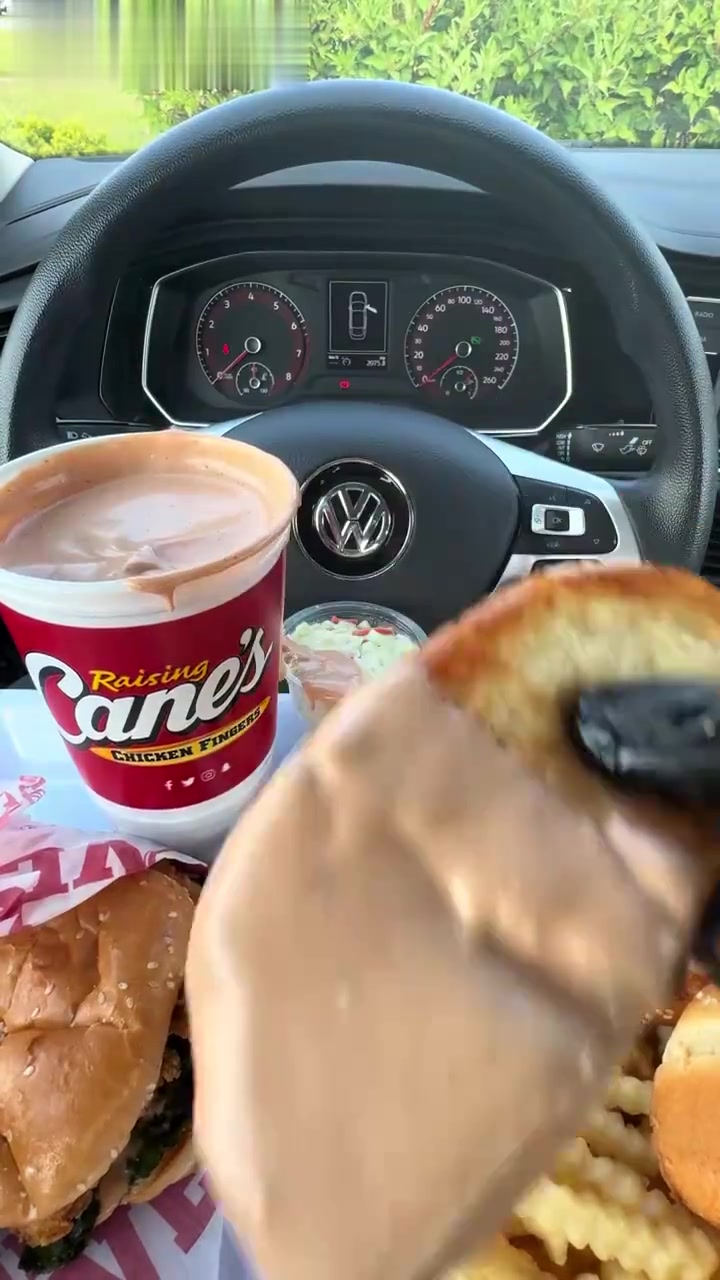 汉堡薯条吃法教程，保姆级超详细！