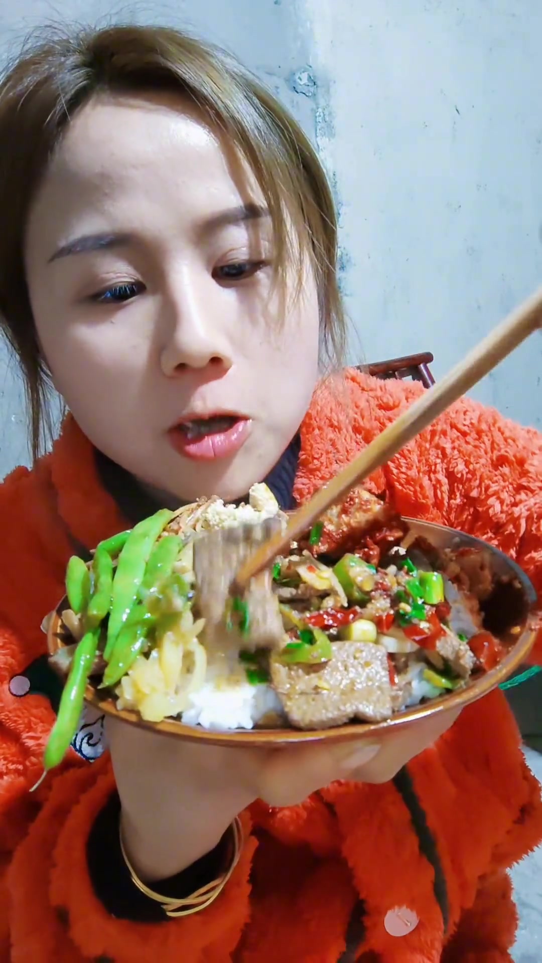 鱼子丸子蒸鱼香,硬竹竿竟成美味