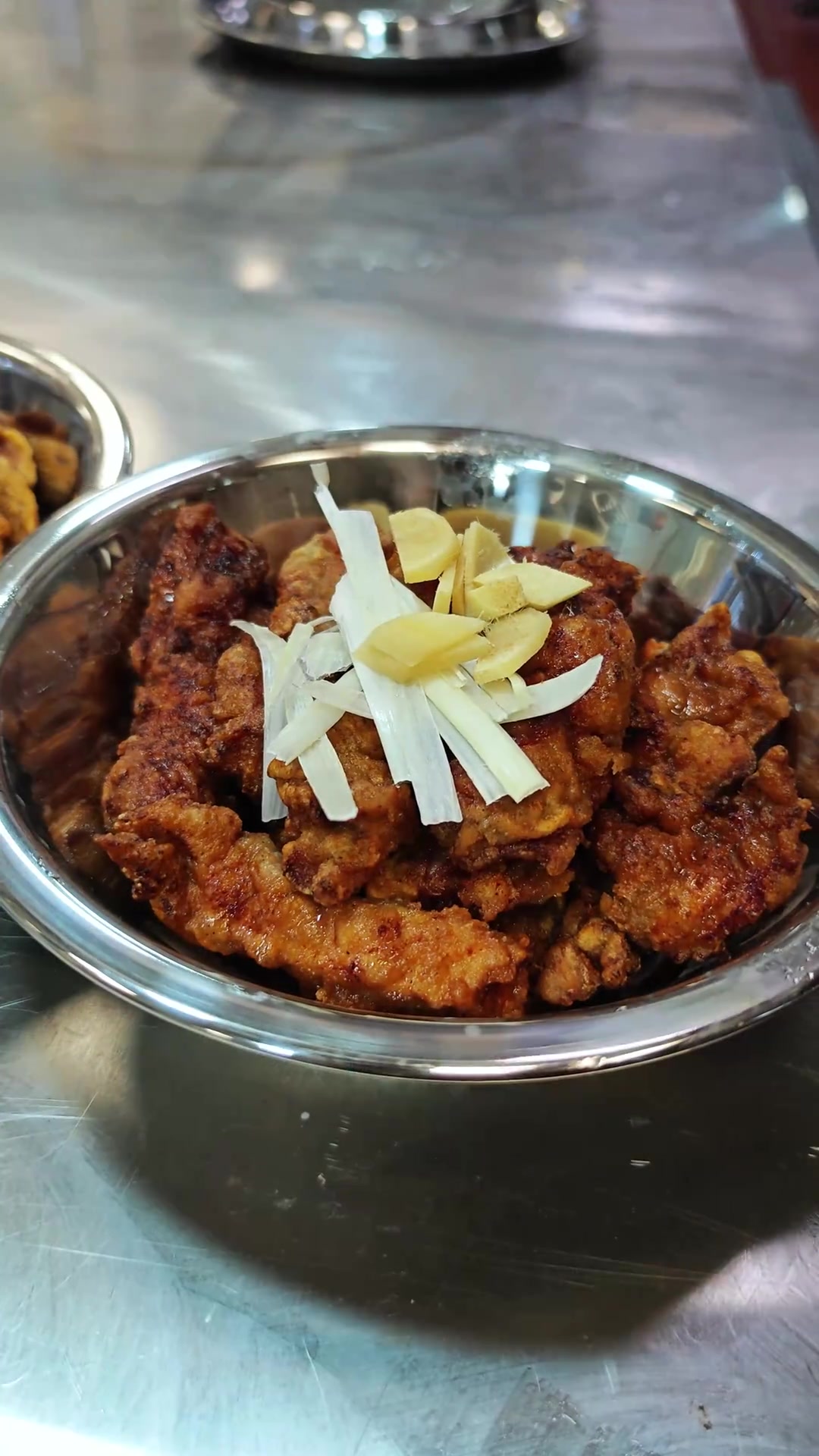 粗八大碗里的一道，特色蒸碗“松肉”