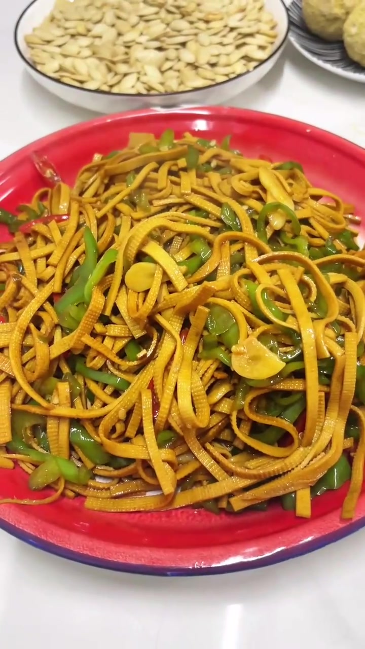 30s家常炒干丝，男人会炒菜，赛过高富帅～