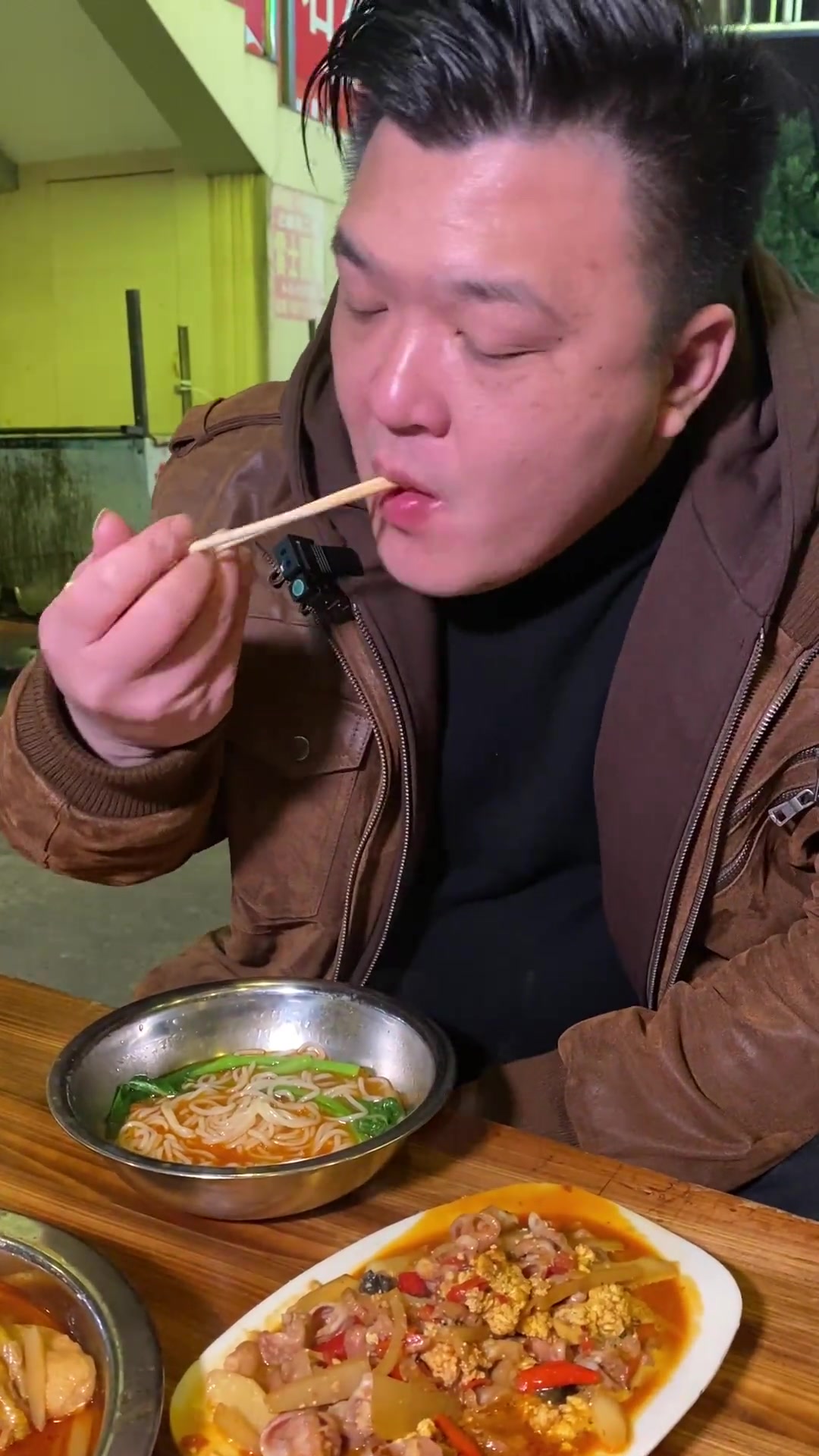 柳州不止螺蛳粉好吃，螺蛳鸭脚煲也值得推荐