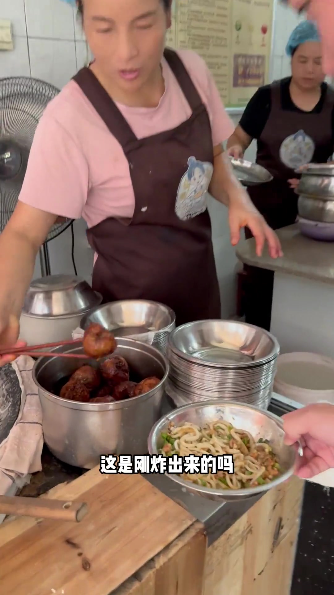 广西融安的非遗美食滤粉烧蔗,爱了爱了!很遗憾没找到哪里能吃到芙蓉酥