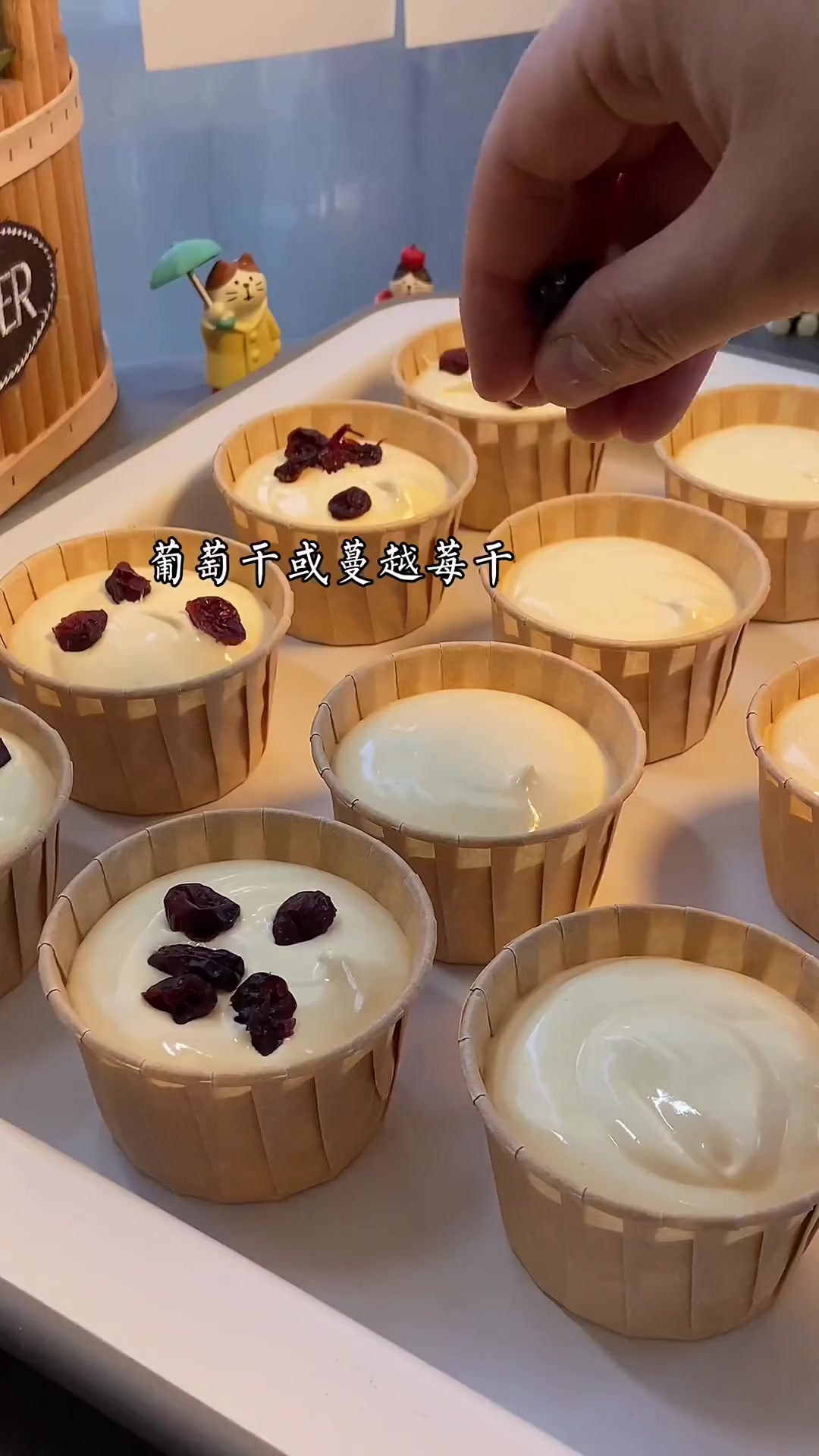 试试这样做纸杯蛋糕，简单好吃全家爱！