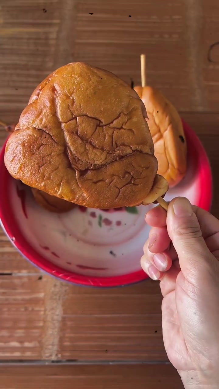 三十年前的鸡腿面包，你小时候吃过吗