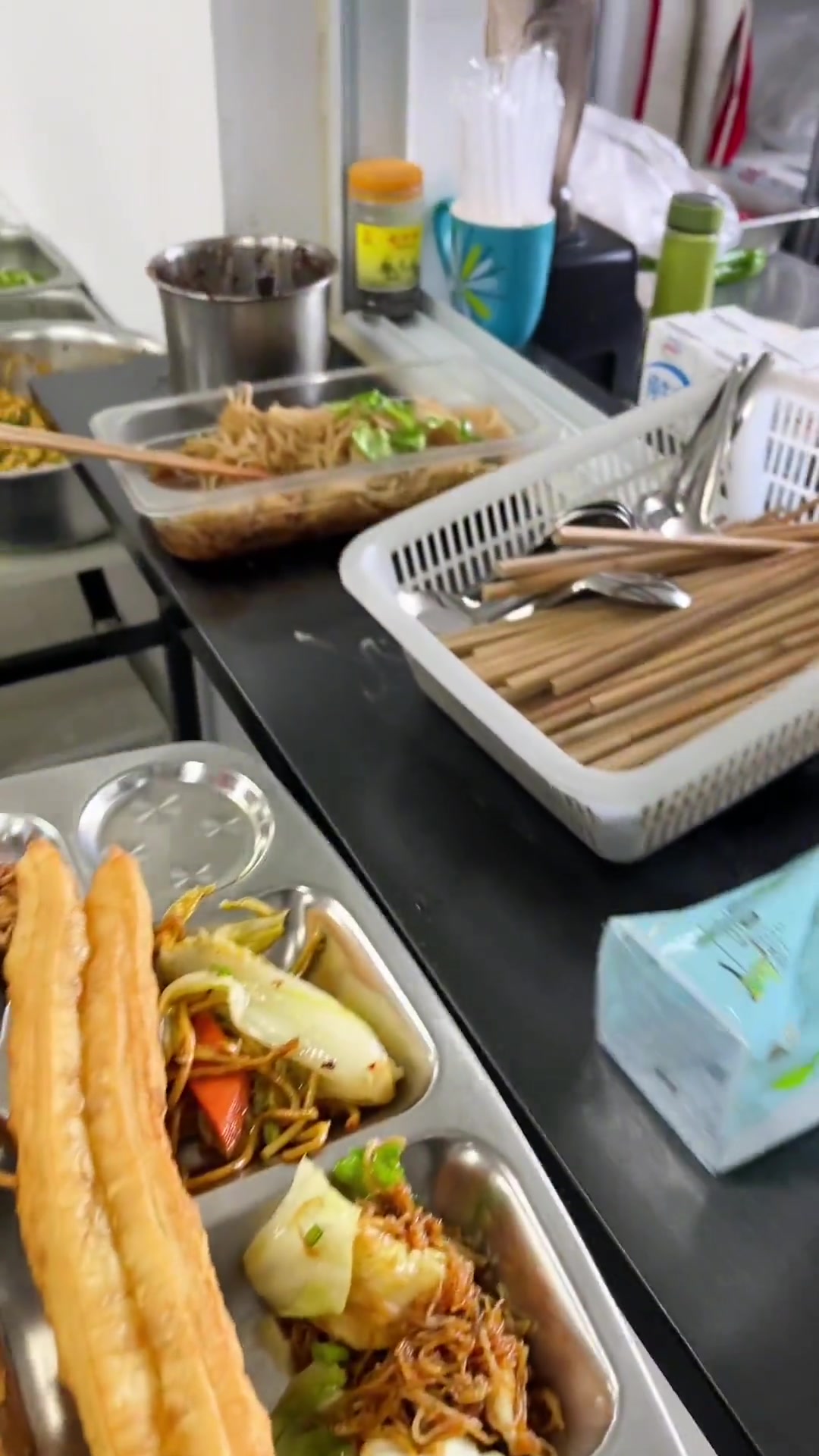 山东苍山八大碗，带你看私企食堂吃啥