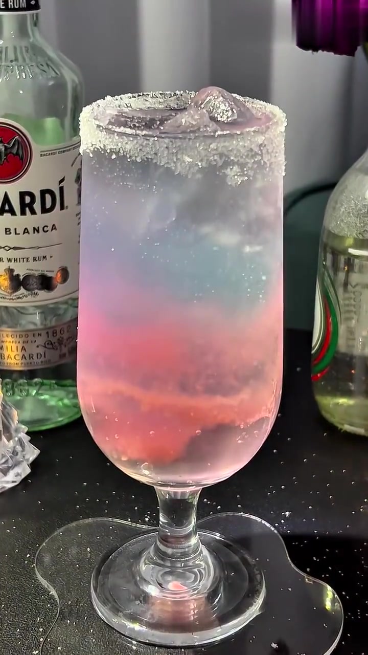 到点微醺｜远山梦中的白朗姆特调鸡尾酒！