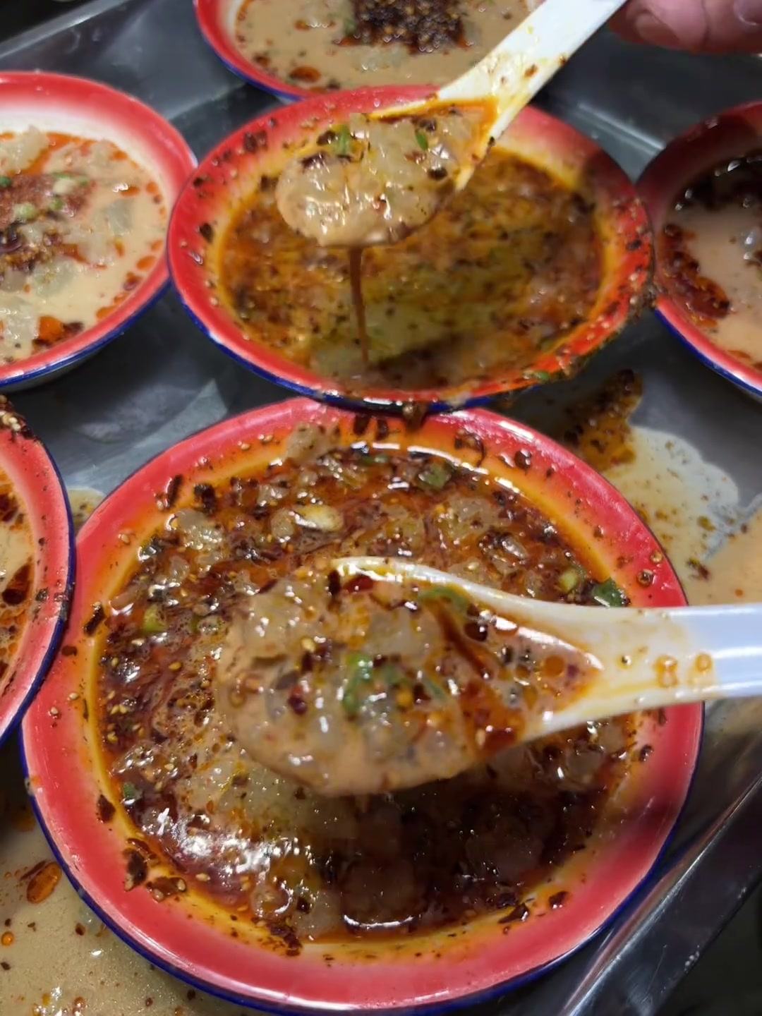 不敢想象这一口夜宵铁板鱿鱼有多绝