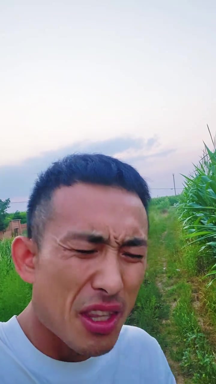 来一杯秋天的第一杯奶茶,加载生活小确幸,致敬被时光推着走的我们!