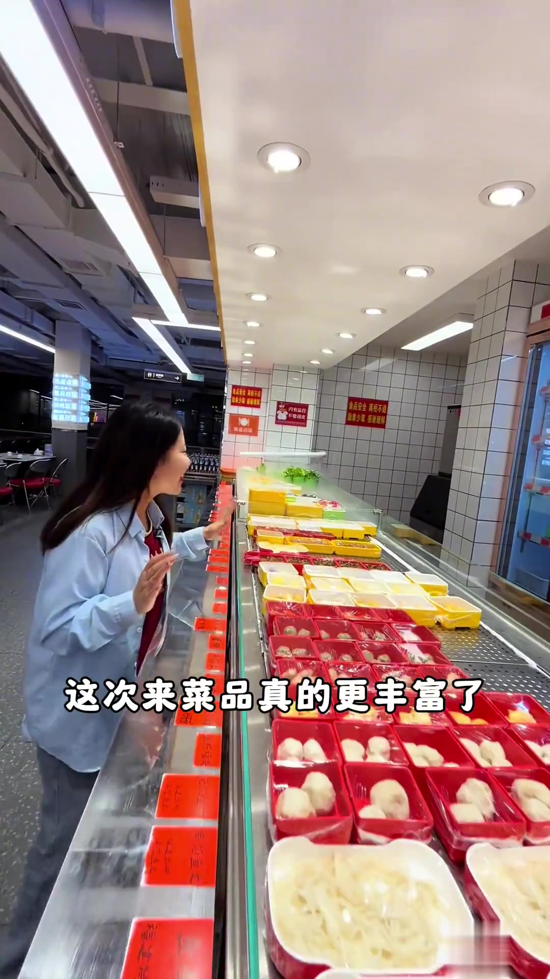 吃海鲜火锅,现捞现吃!