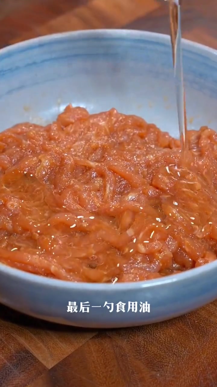 想吃鱼香肉丝不用去饭店,在家也能做出饭店一样的味道
