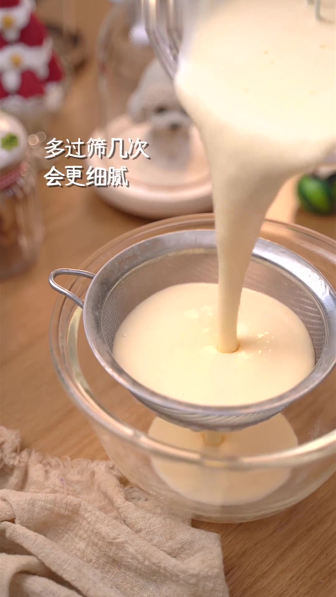 厚厚芋泥千层,焦香千层皮满是芋泥奶油