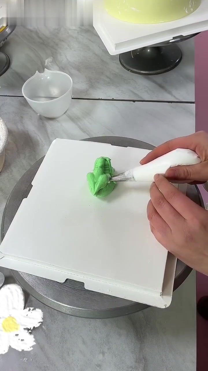 蛋糕裱花-中国龙