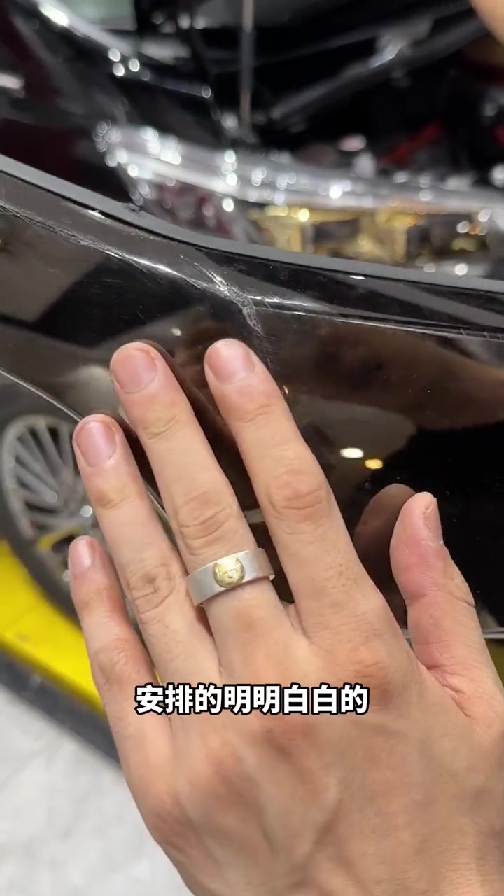 丰田威尔法，开这车跑工地的还有谁？！