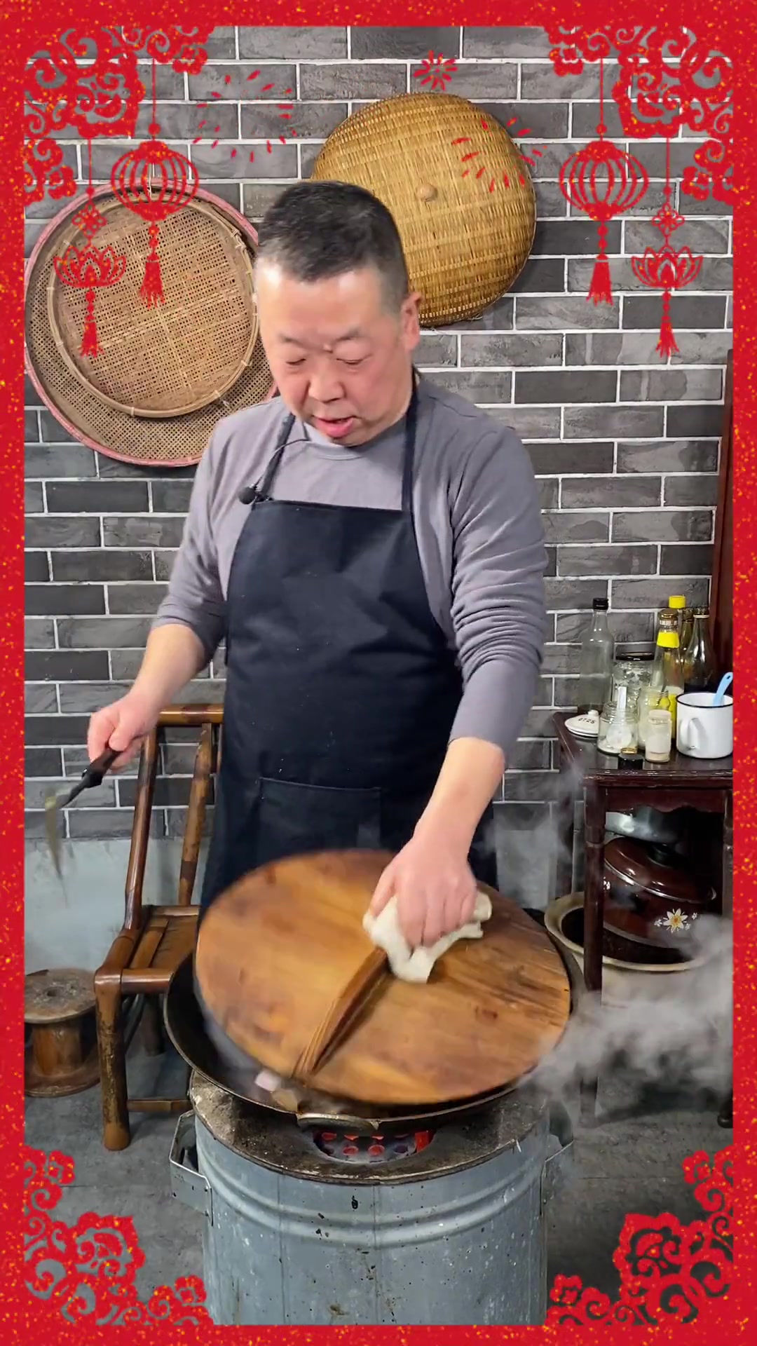 梅露大厨教你做超香洋葱炒大肠,简单又美味!