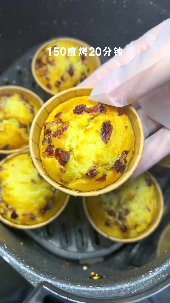 空气炸锅蔓越莓麦芬蛋糕,新年饭后甜点超好吃!
