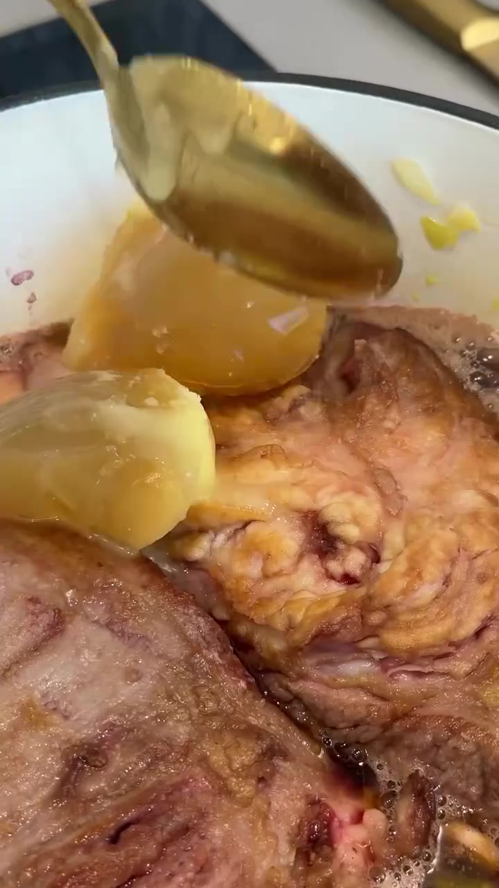 一切都很顺利:我正在制作一个令人惊叹的牛肉甜甜圈食谱并整理我的花园。但后来我决定清洗一个杯