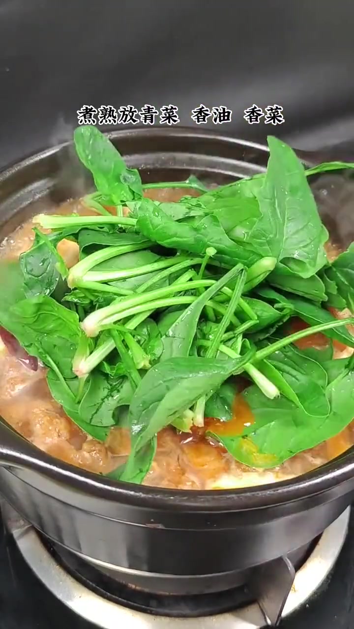 在家自制超好吃砂锅刀削面比外面还香！