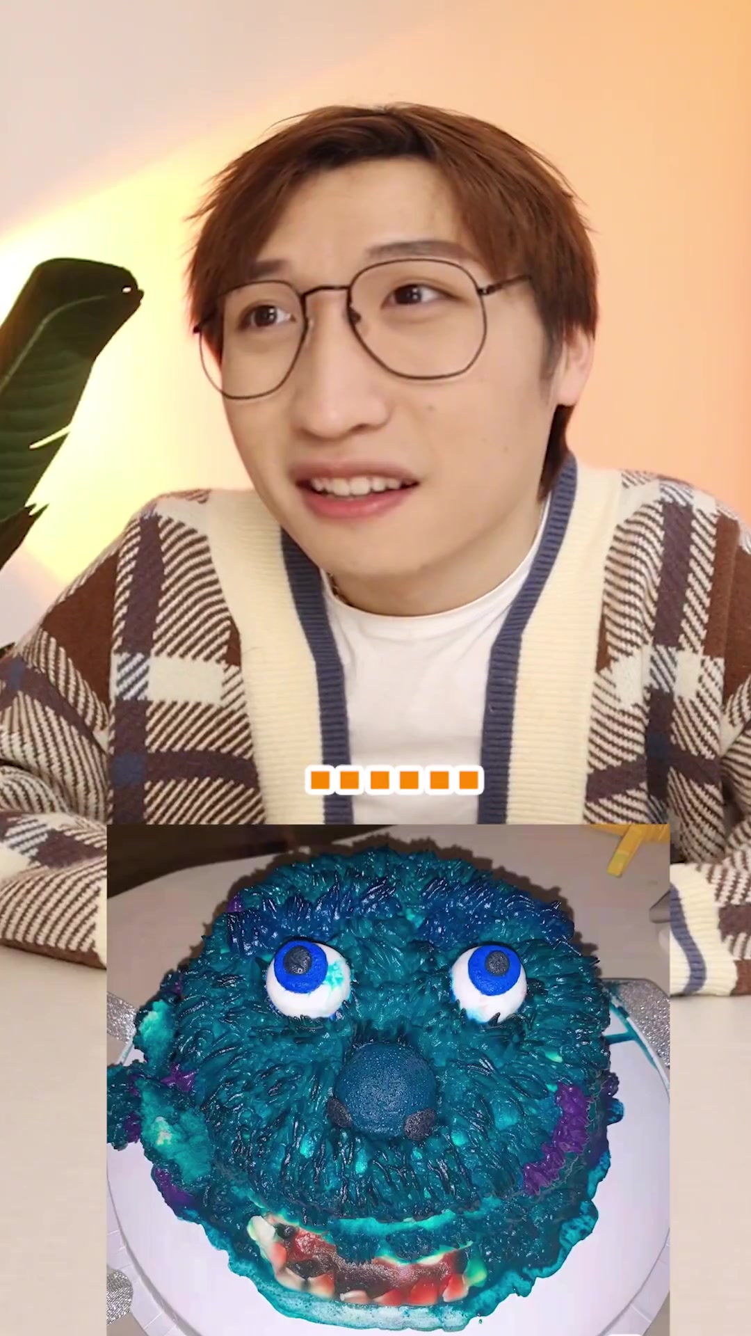 生日蛋糕翻车现场，最后一个气笑了！