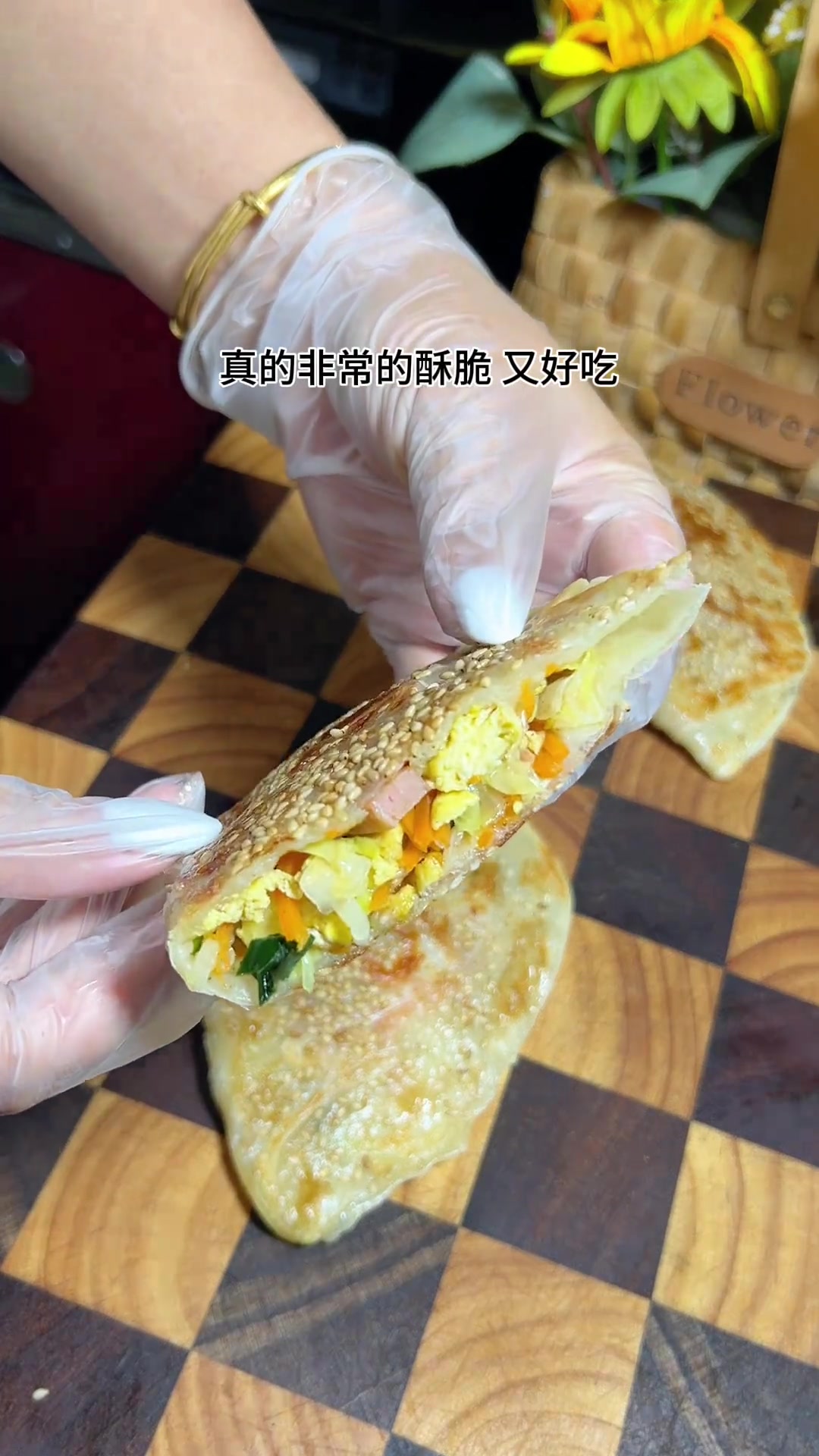 早餐做包菜胡萝卜鸡蛋饼，炖燕麦鱼胶牛奶开启美好一天