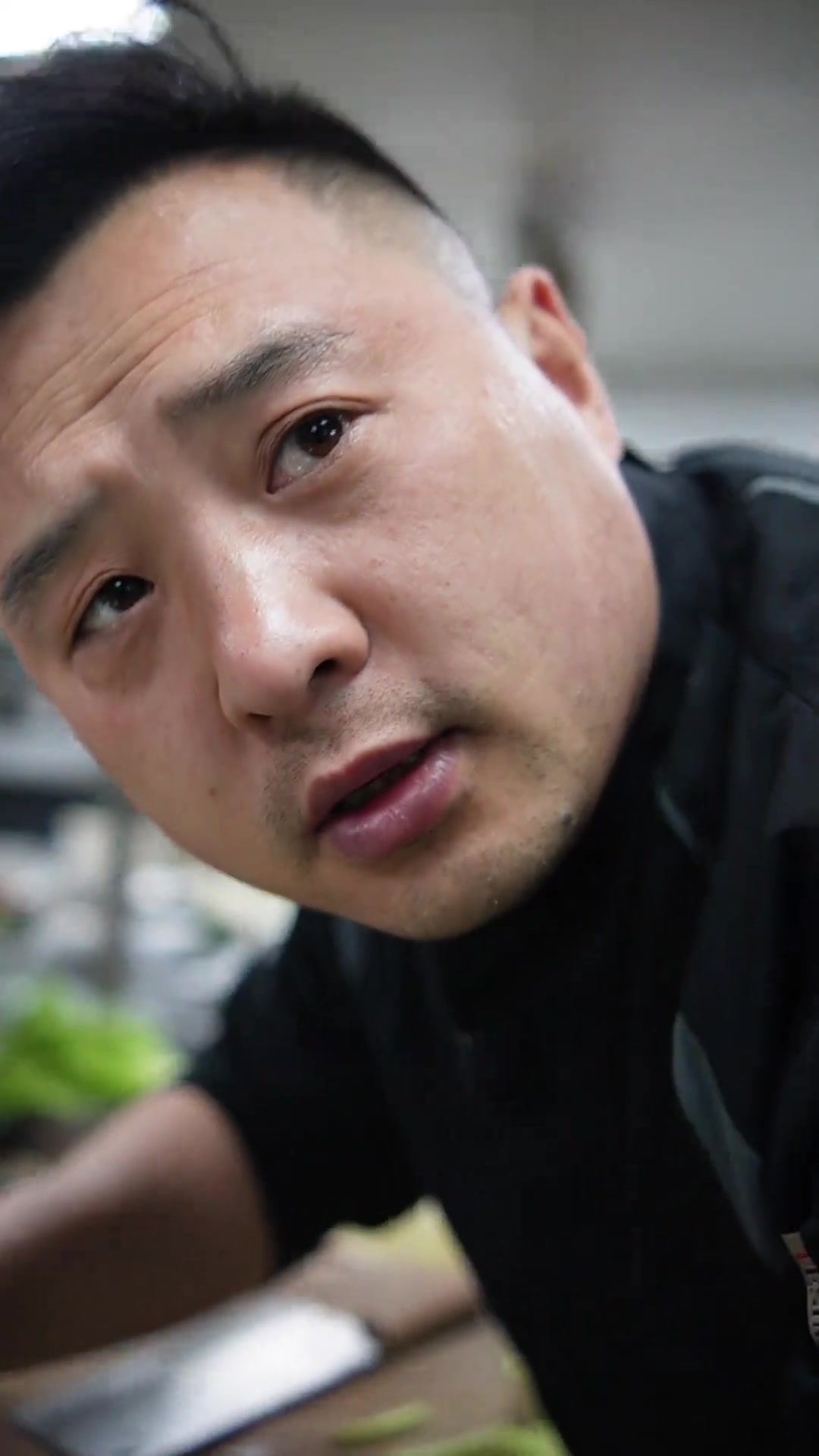 水芹炒肉丝：健康爽口的南方低调家常菜