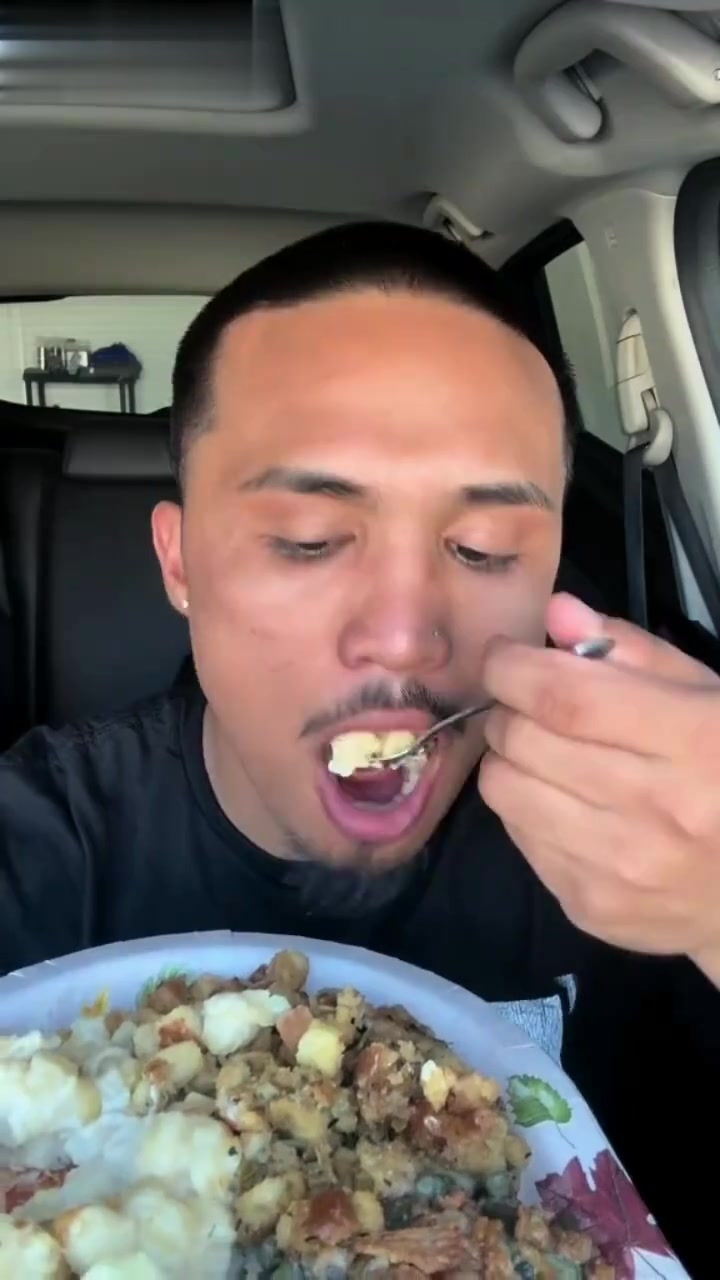 尝尝烟熏烤火鸡的味道