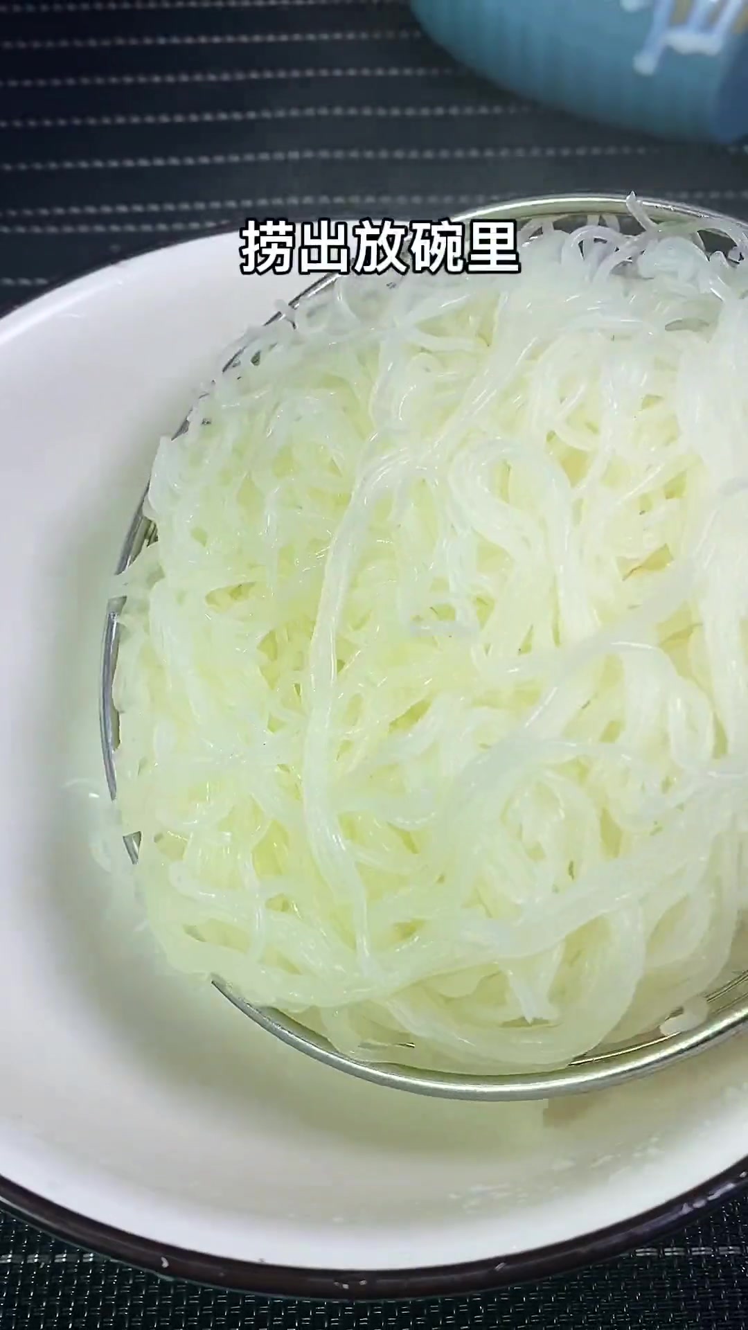 为何外面汤粉好吃？用这油做汤面，味道一样！