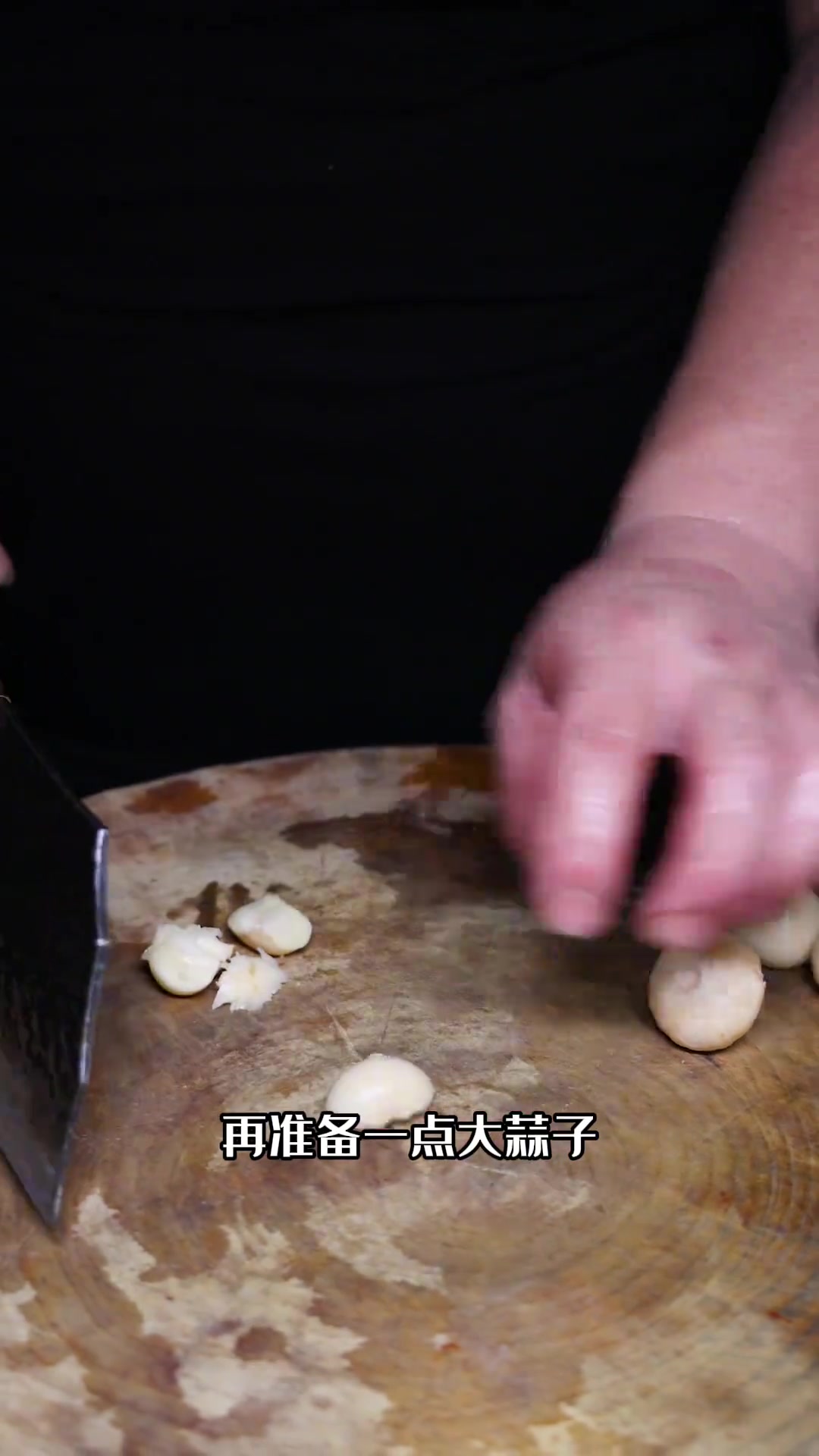 皮蛋炒碎牛肉:融合独特风味与鲜嫩口感的中式佳肴