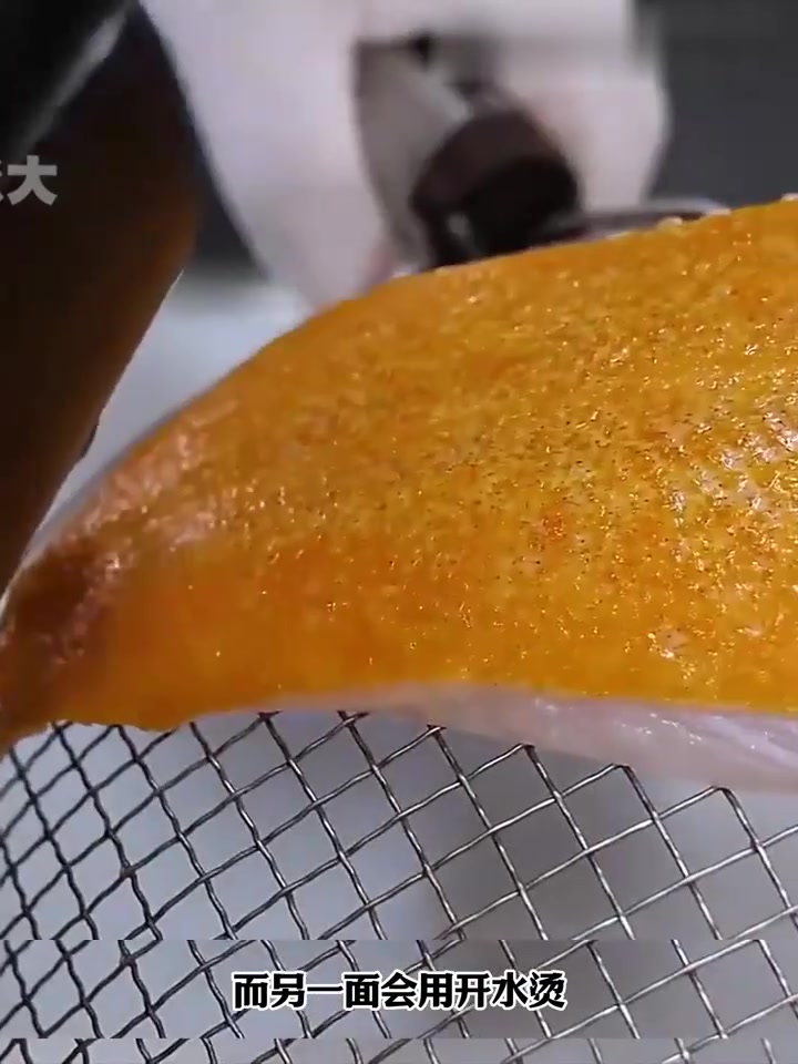 黄金比目鱼，比普通比目鱼贵十倍