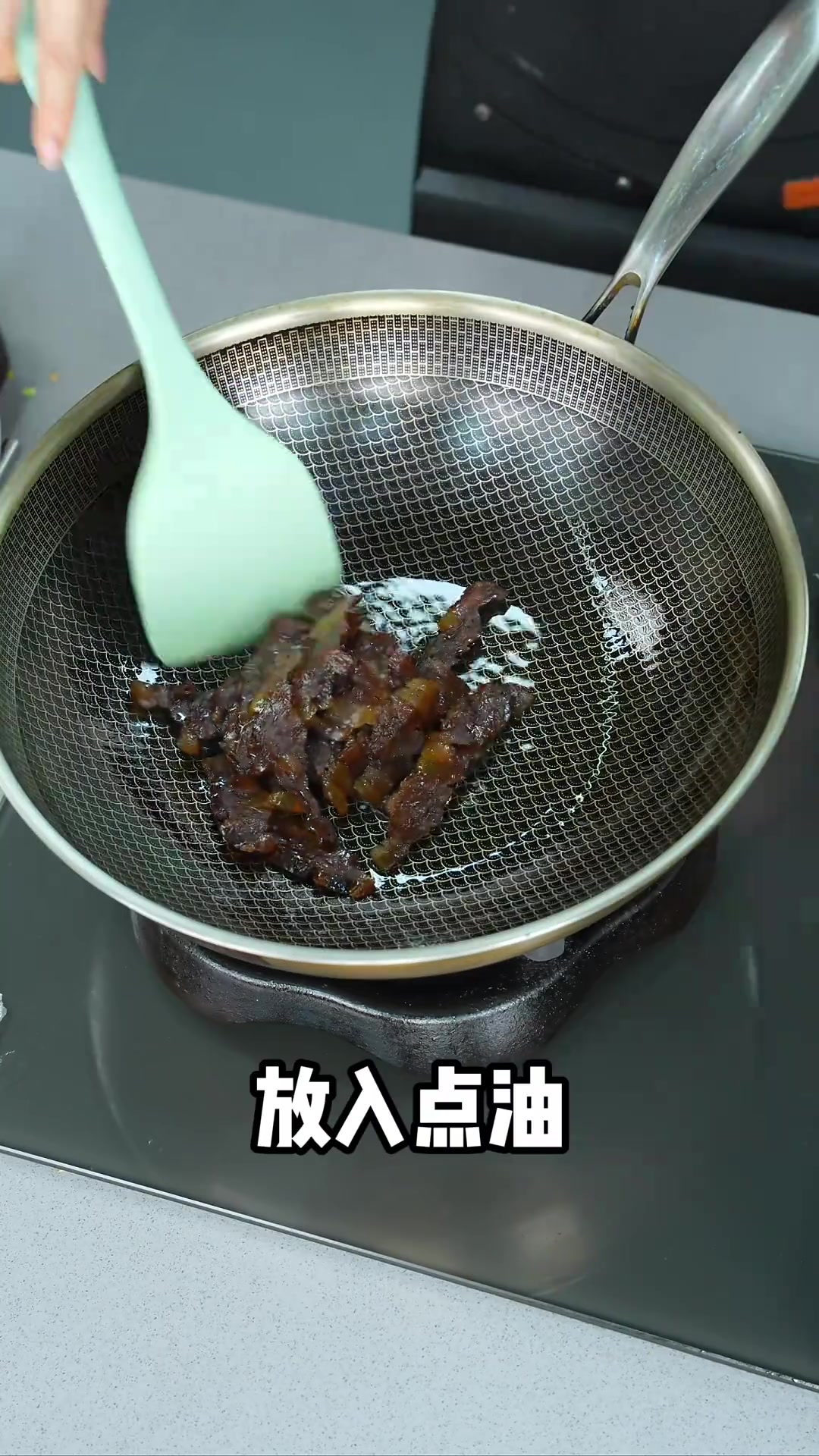 温州经典家常菜:酱油肉炒荷兰豆,简单好吃