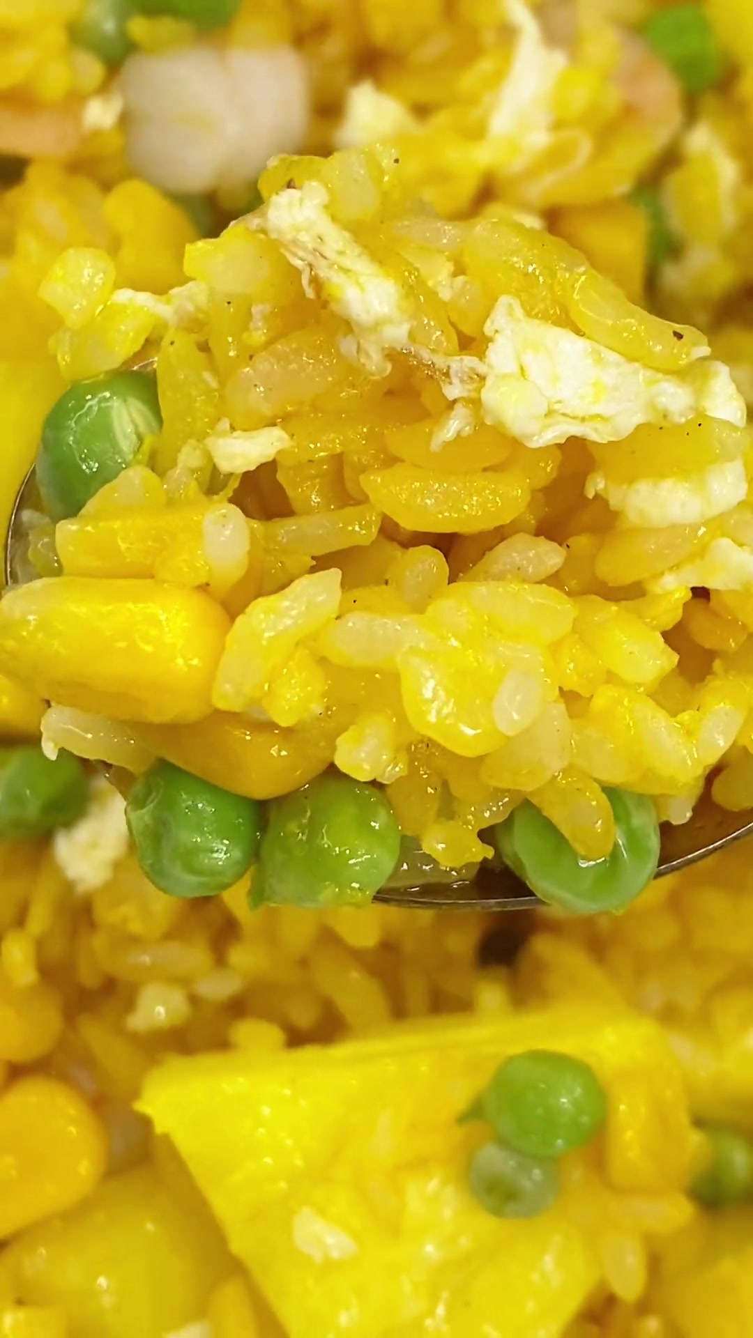 凤梨炒饭色香味俱全,小孩能连吃三碗