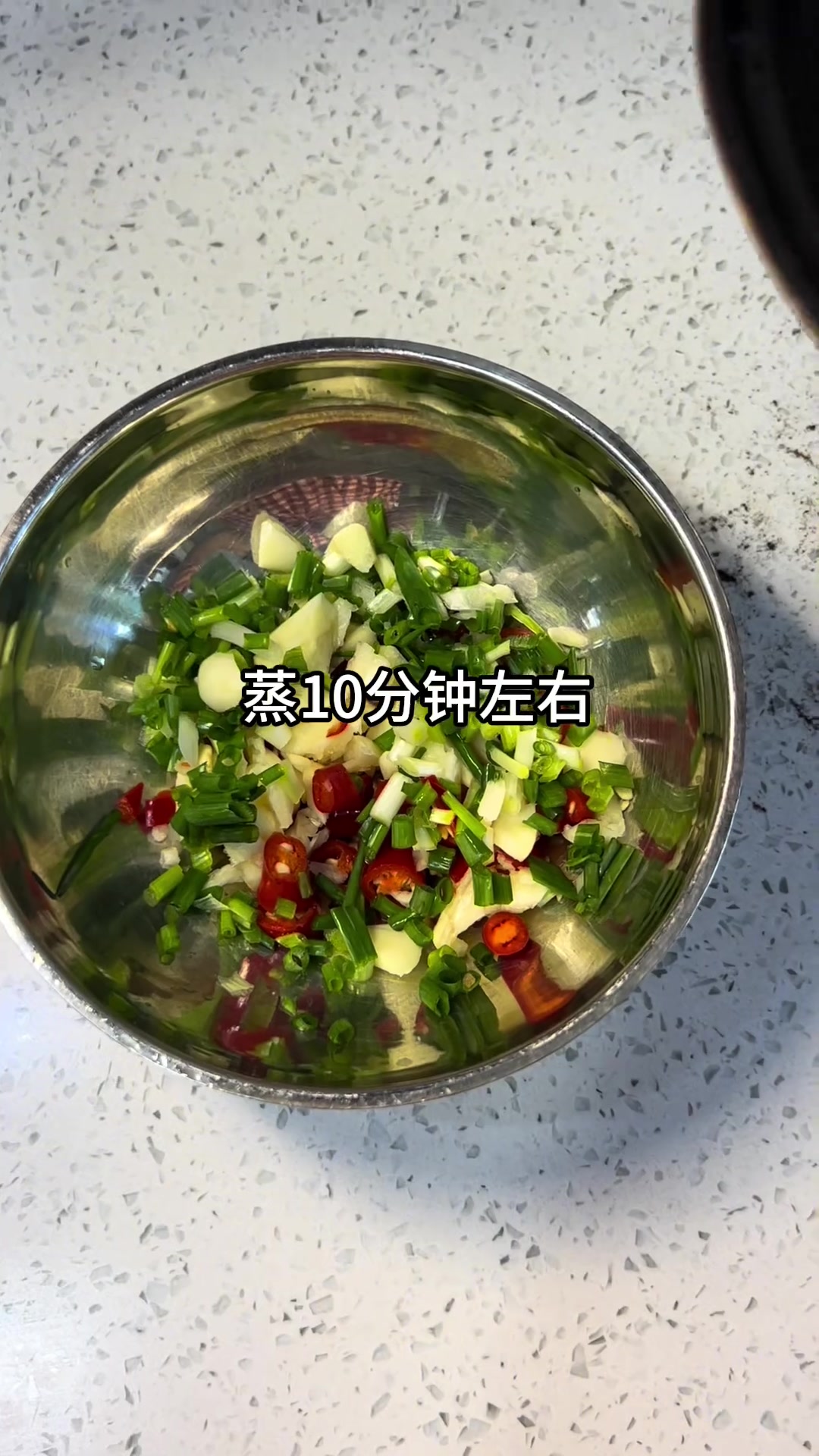 夏天家常蒸菜金针菇蒸火腿肠,简单好吃!