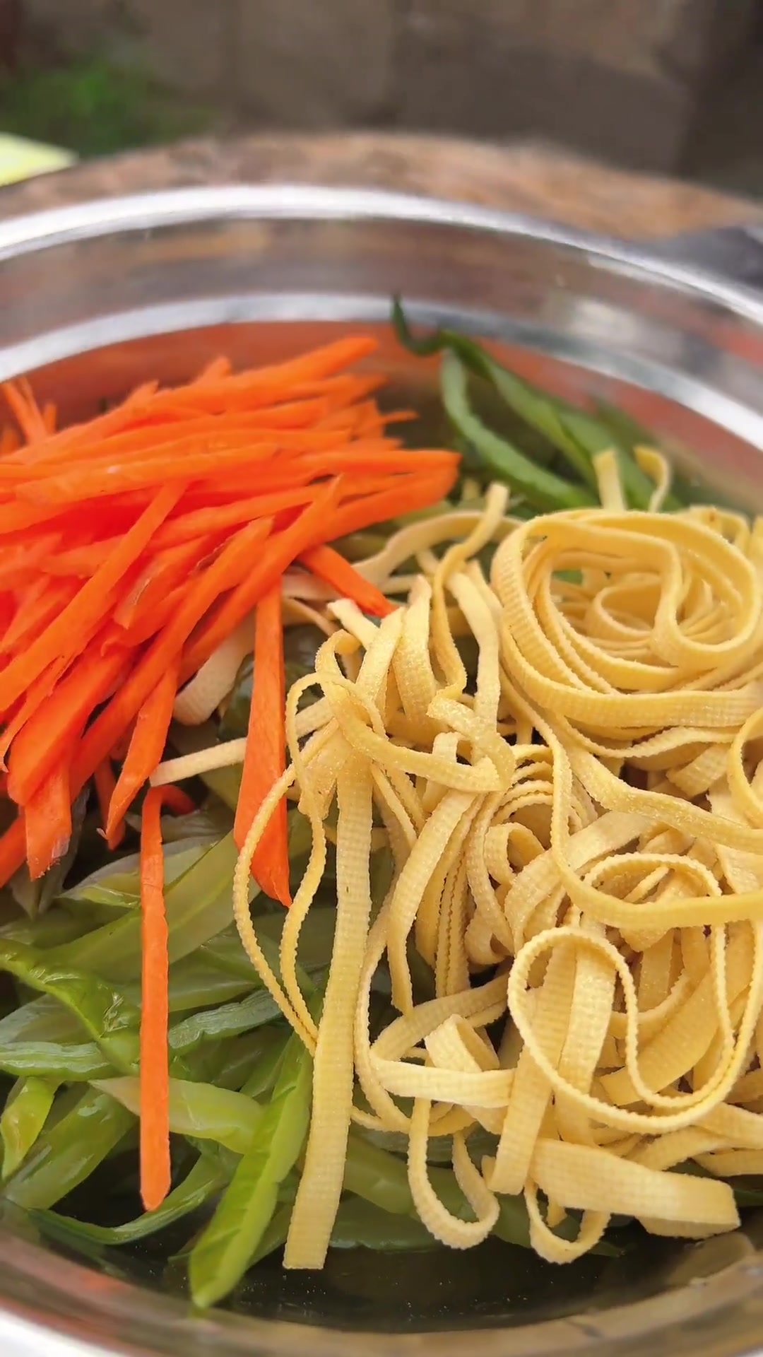 裙带梗凉拌做法超好吃，减脂必备脆嫩爽口！