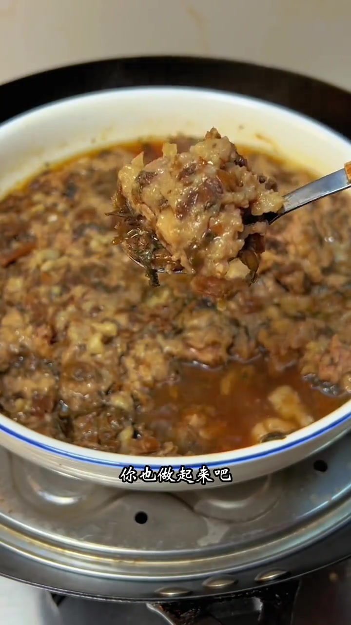 广东家家户户都爱的梅干菜肉饼,做法超简单!