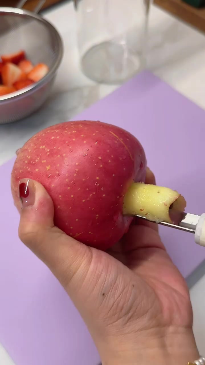 首次尝试桑格利亚冷红酒……