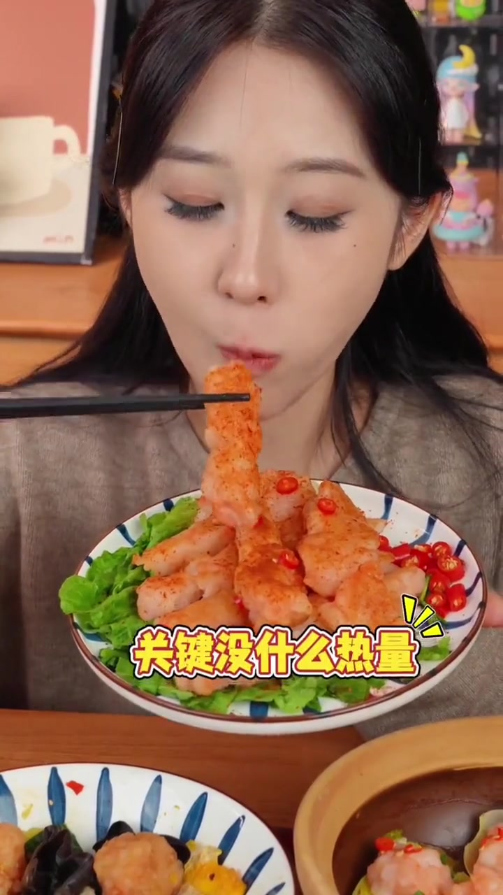 这个价格到手10包的海底捞虾滑真的太划算了!含虾量高达90%,配料干净,孩子吃着也放心 虾