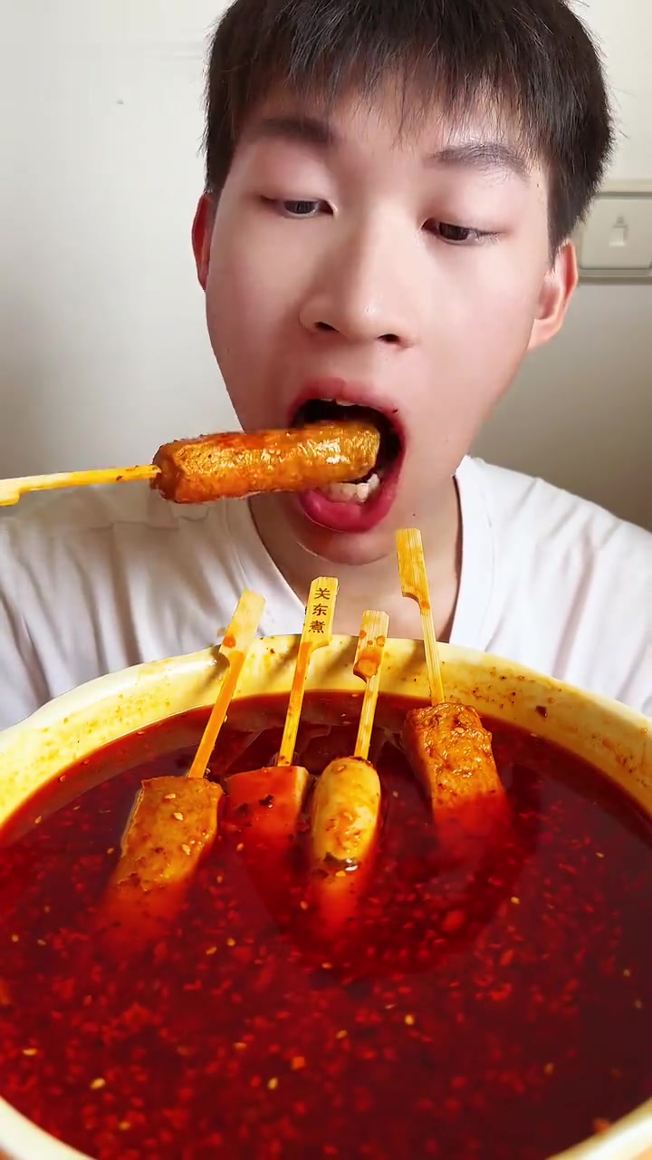 爆辣关东煮+奥尔良鸡腿真的太香了感觉越辣越香