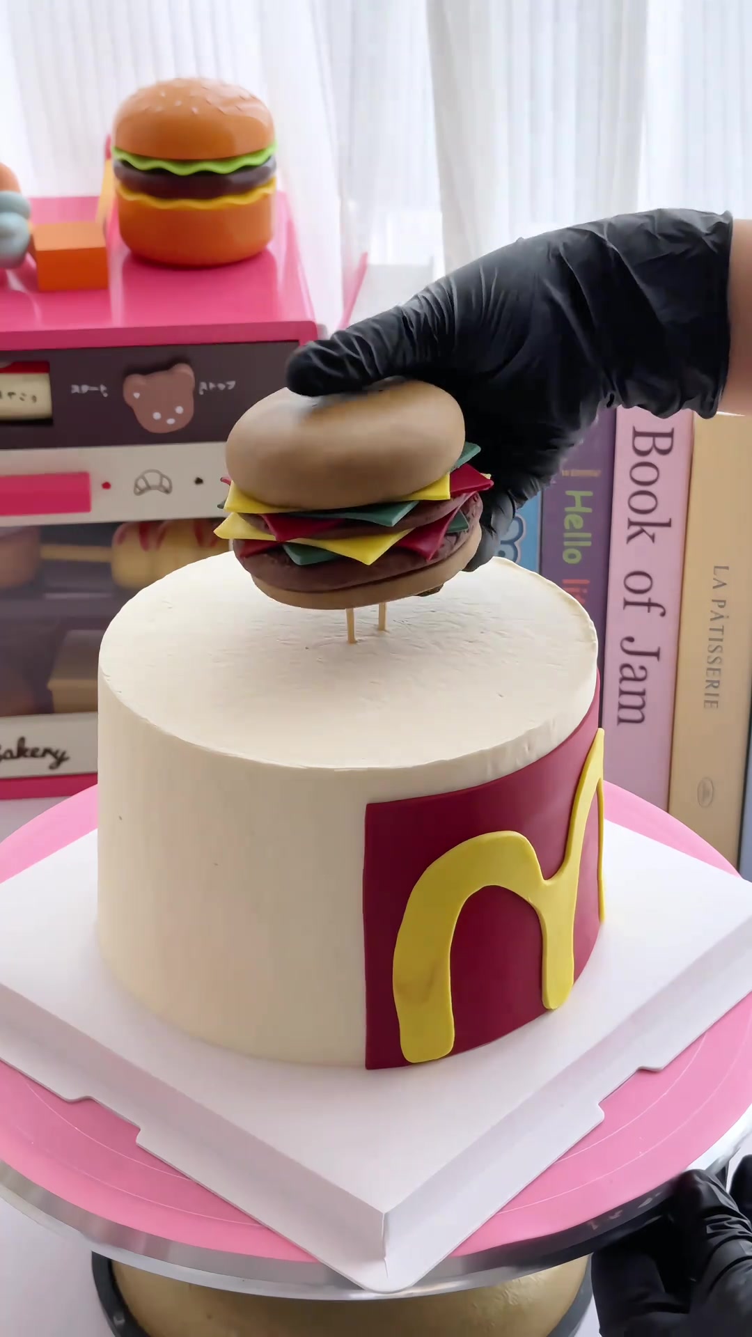 沉浸式制作翻糖汉堡小蛋糕