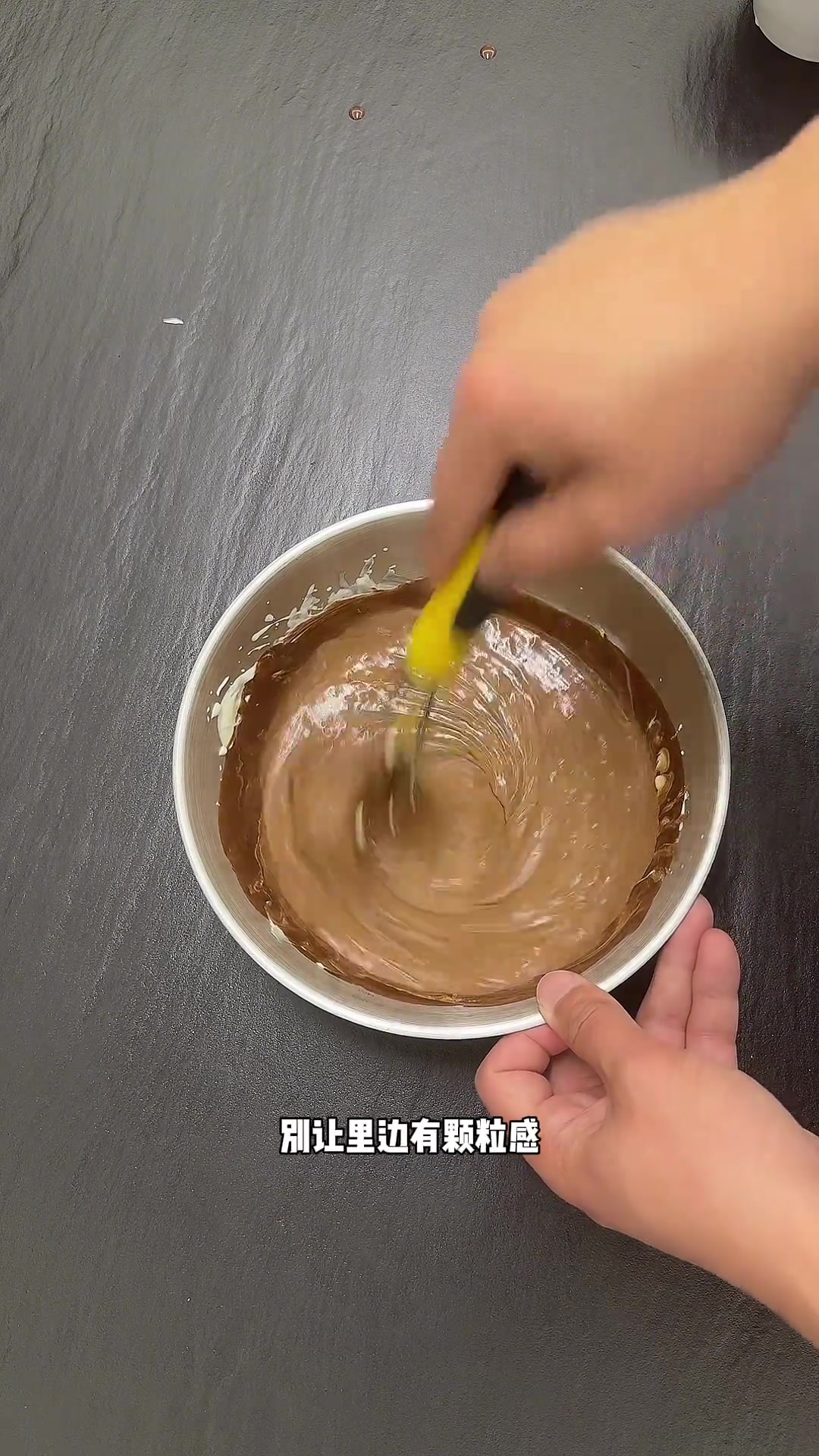 免烤箱工具,零失败巧克力慕斯蛋糕做法