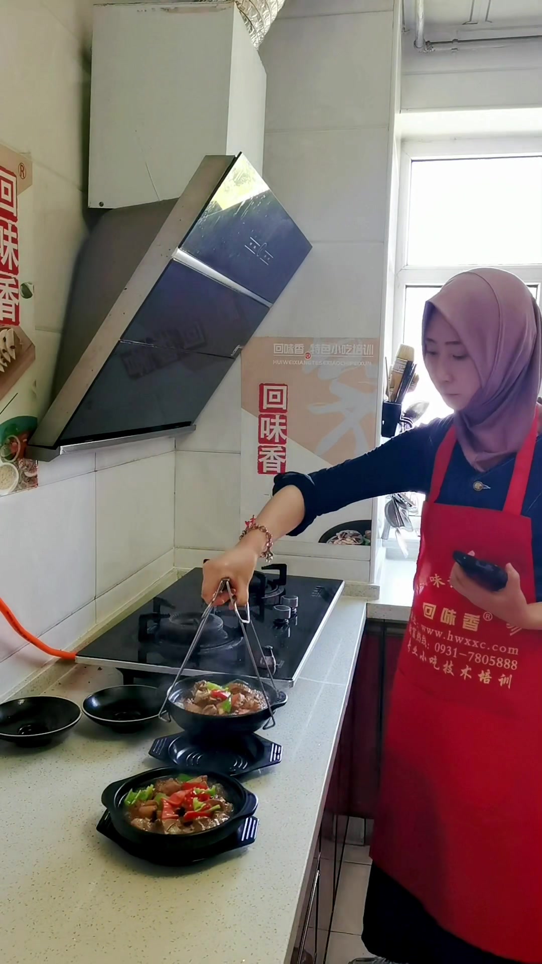 外卖为何又柴又寡味？黄焖鸡脆皮鸡米饭小吃技术培训，酱汁浓郁！