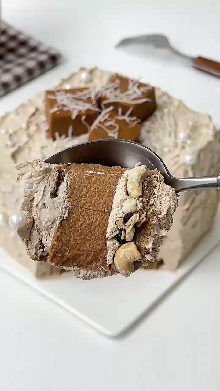 沉浸式做蛋糕丨伯爵红茶奶冻蛋糕