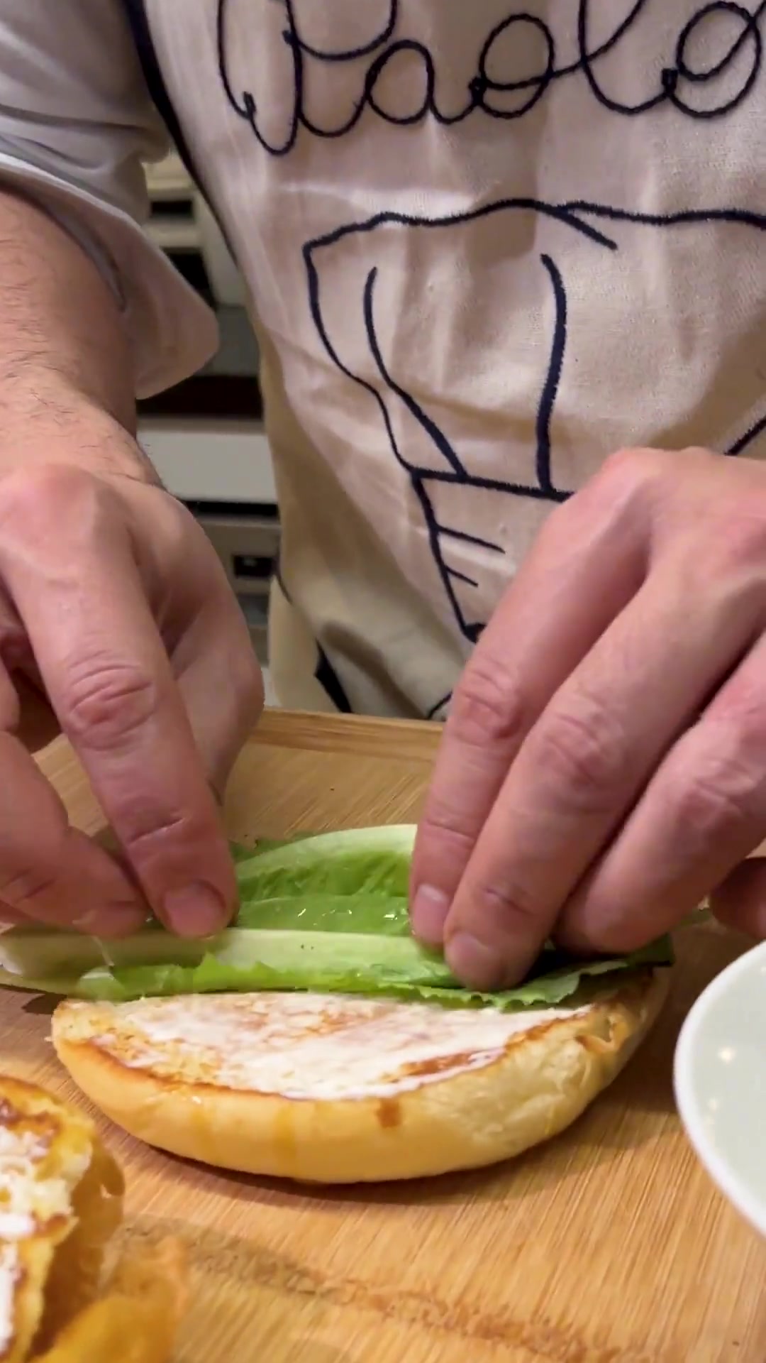 在家就能做的餐厅级牛肉芝士蘑菇汉堡，快学！