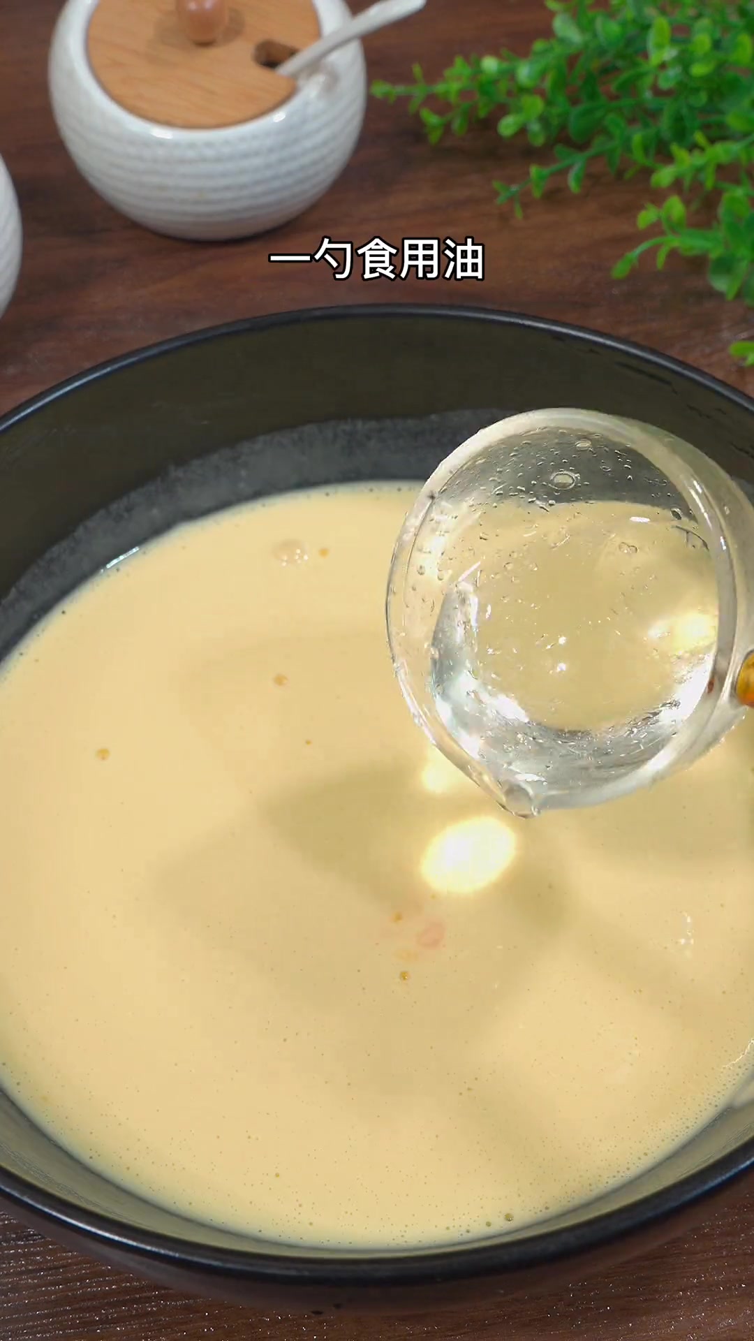 这样做炸大虾,酥脆好吃,简单又解馋