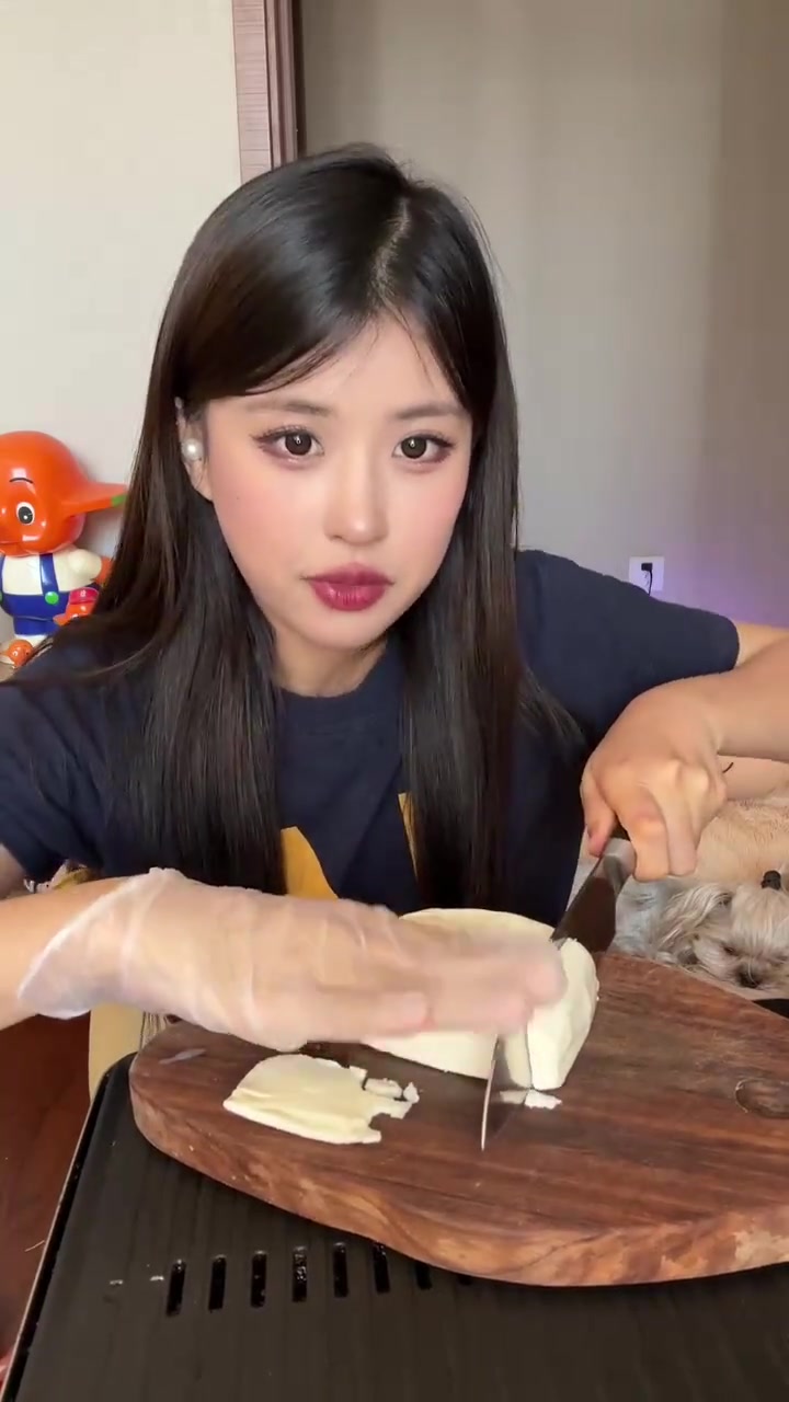 试吃奇奇怪怪的烤肉食材！