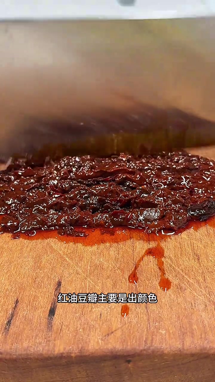 讨师红烧排骨，红烧排骨，做过，但当时硬件不好拍出来不清晰，所以重来，这次细节也更多，按照这