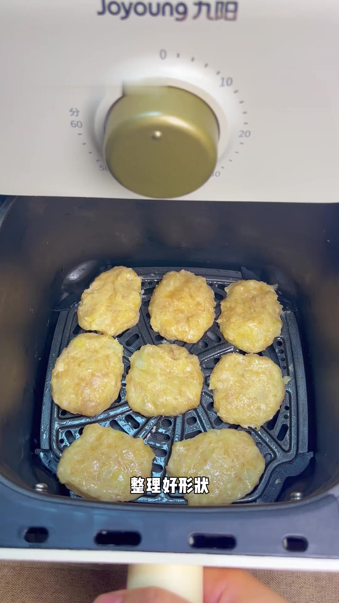 一个土豆一块鸡胸肉就能做出麦乐鸡块