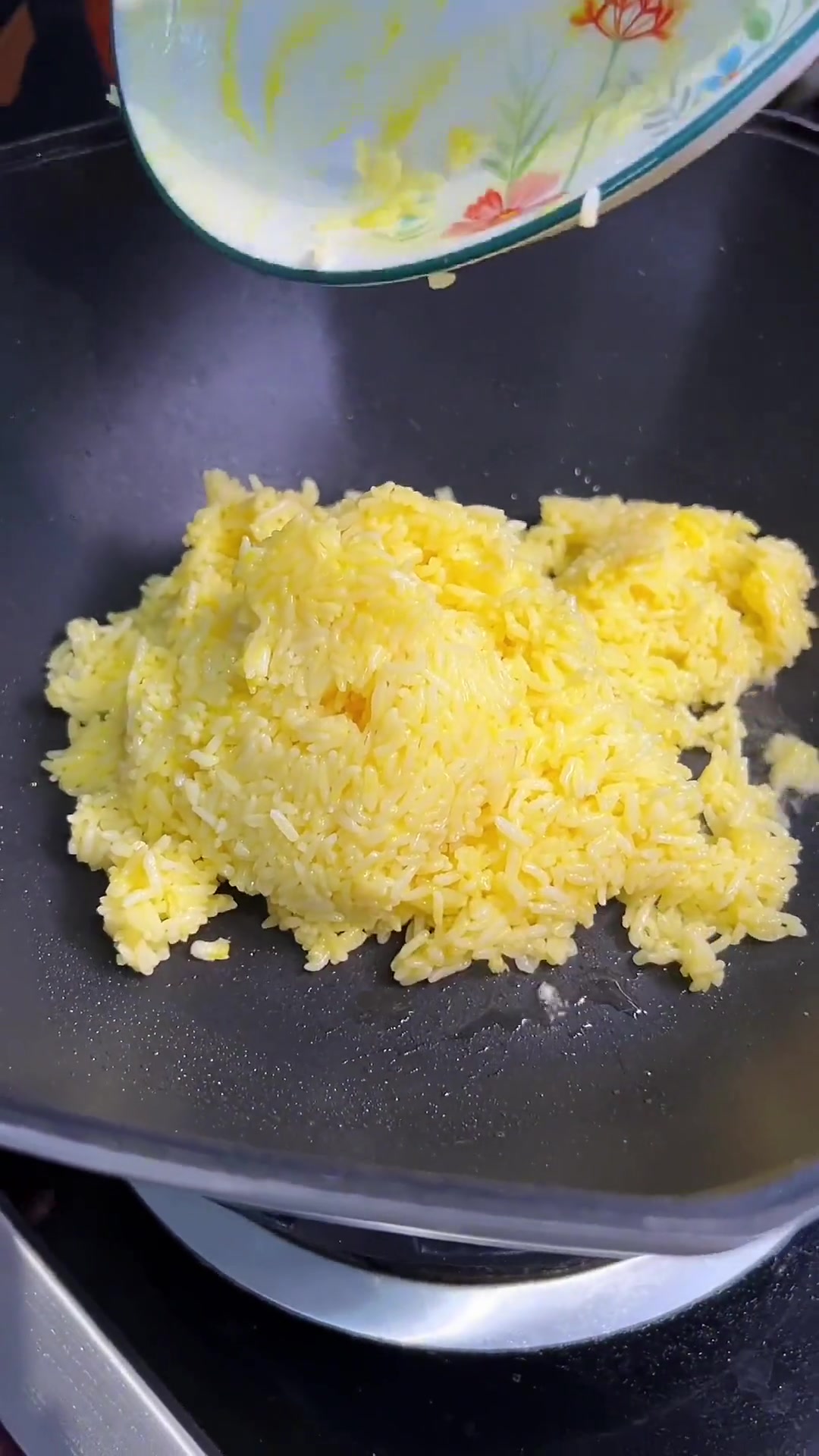 吃过这饭就不会吃软饭,教你做深海鳘鱼黄金炒饭