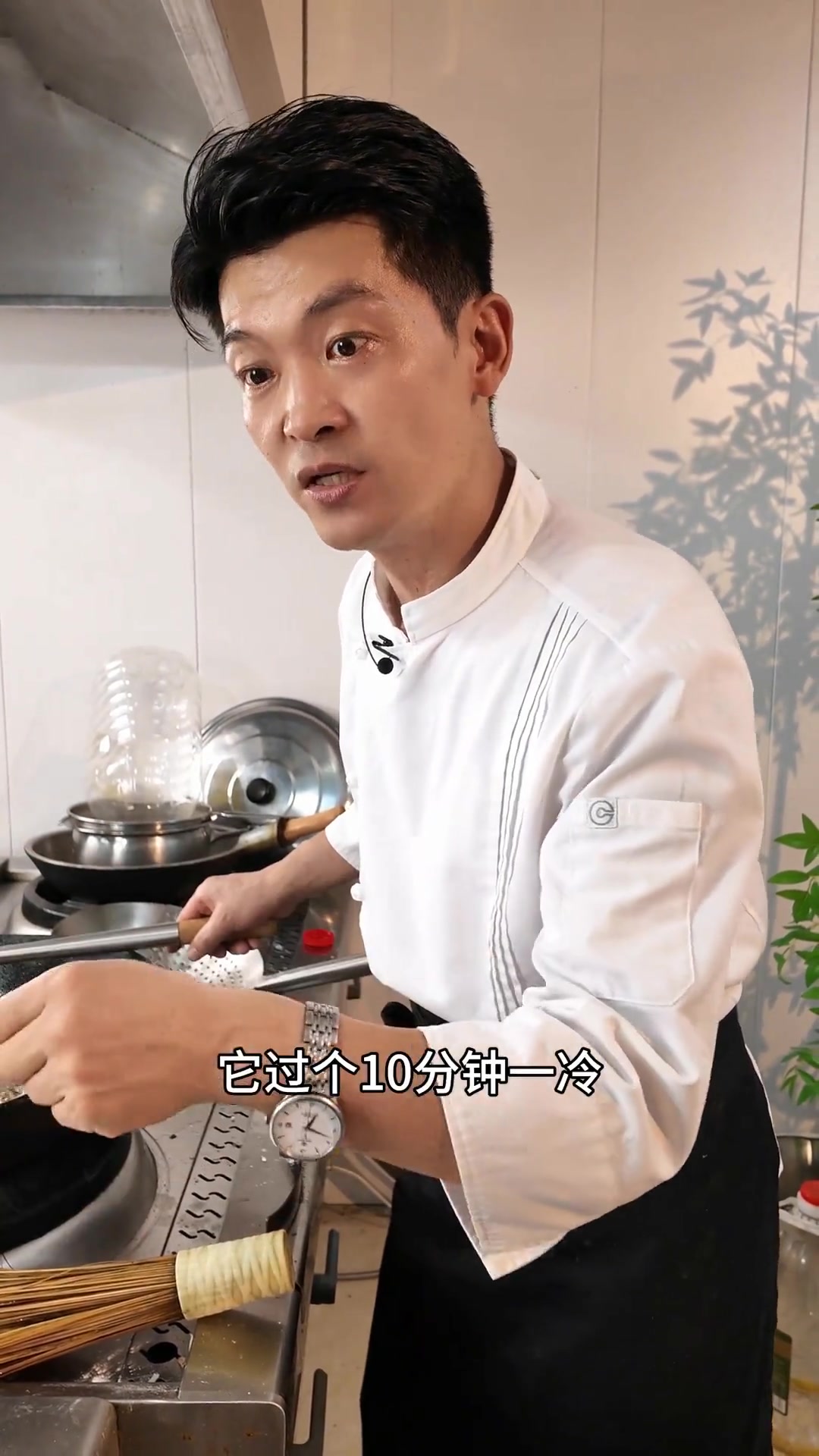 龙虾烧烤店秋季菜品豆花脆皮烤鱼做法，豆花脆皮烤鱼做法流程！