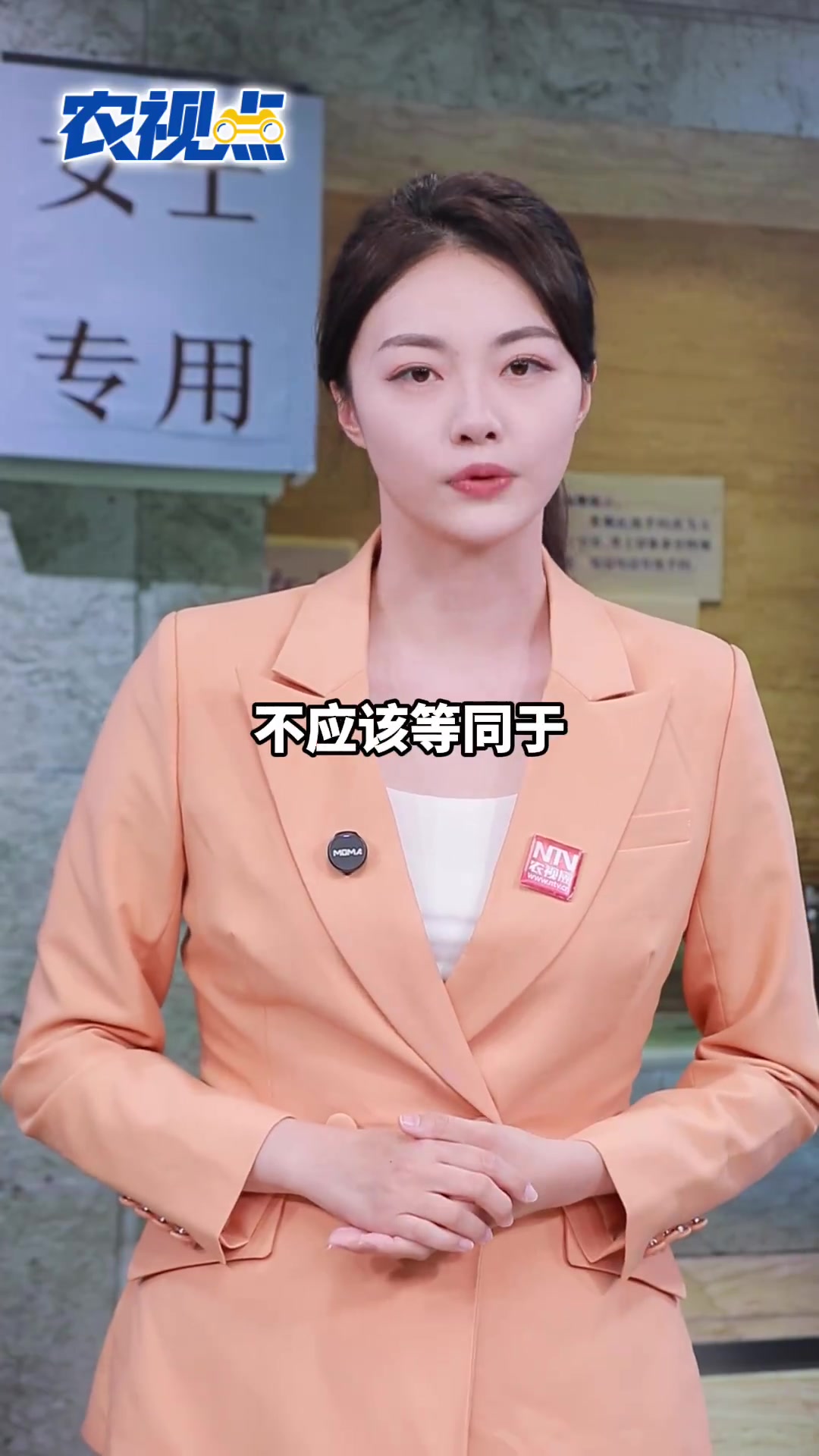 「从抢坑位到立法,“方便”这件事终于被认真对待了」咱们去景区打卡、街头暴走,最崩溃的瞬间是