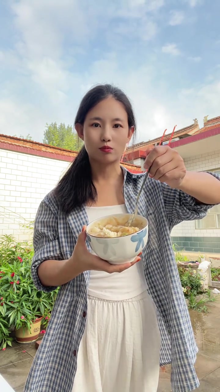 炒面糊蘸馒头，北方孩子才懂得童年美味